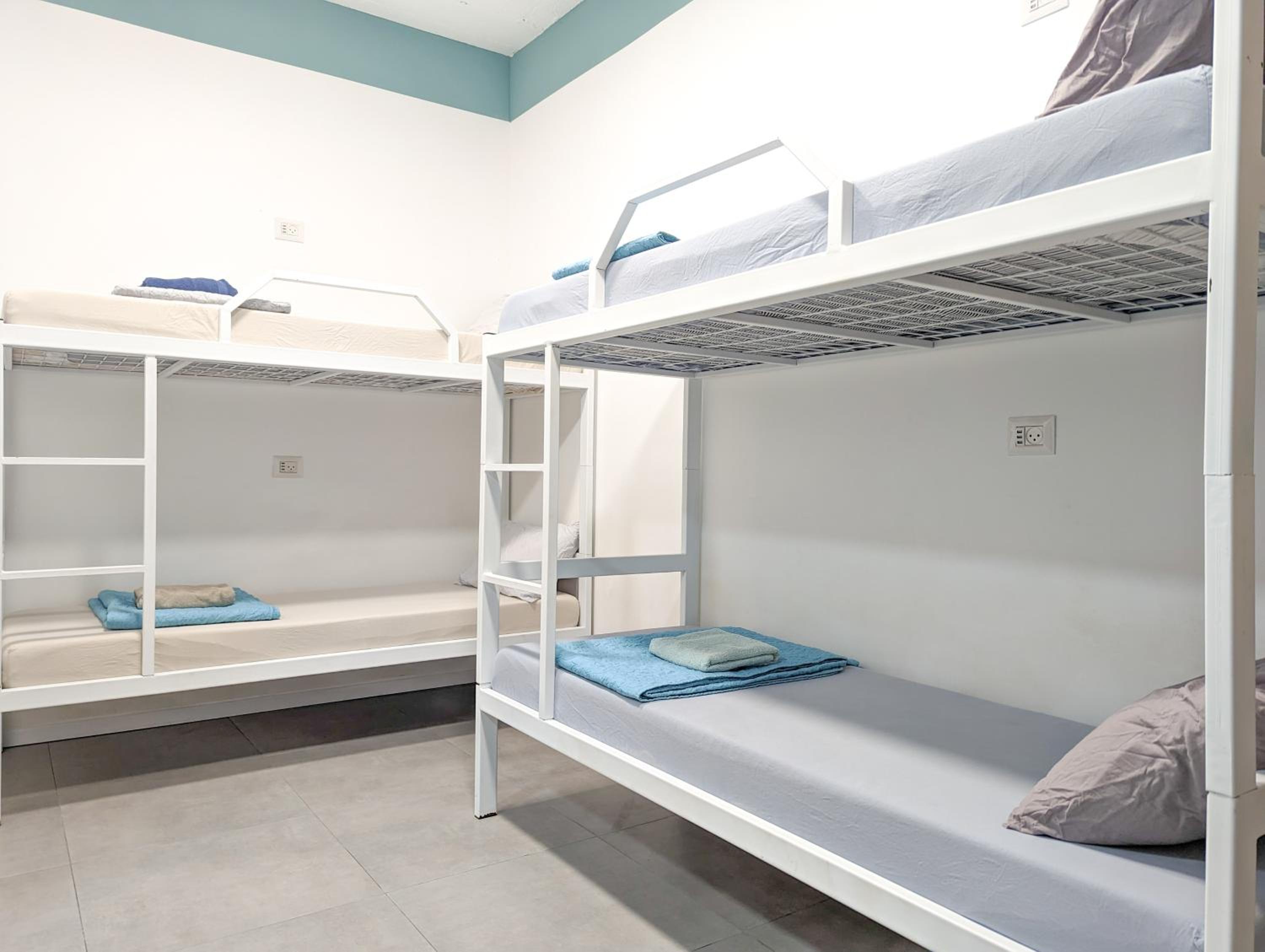 Marina Ben Gurion Hostel view 3