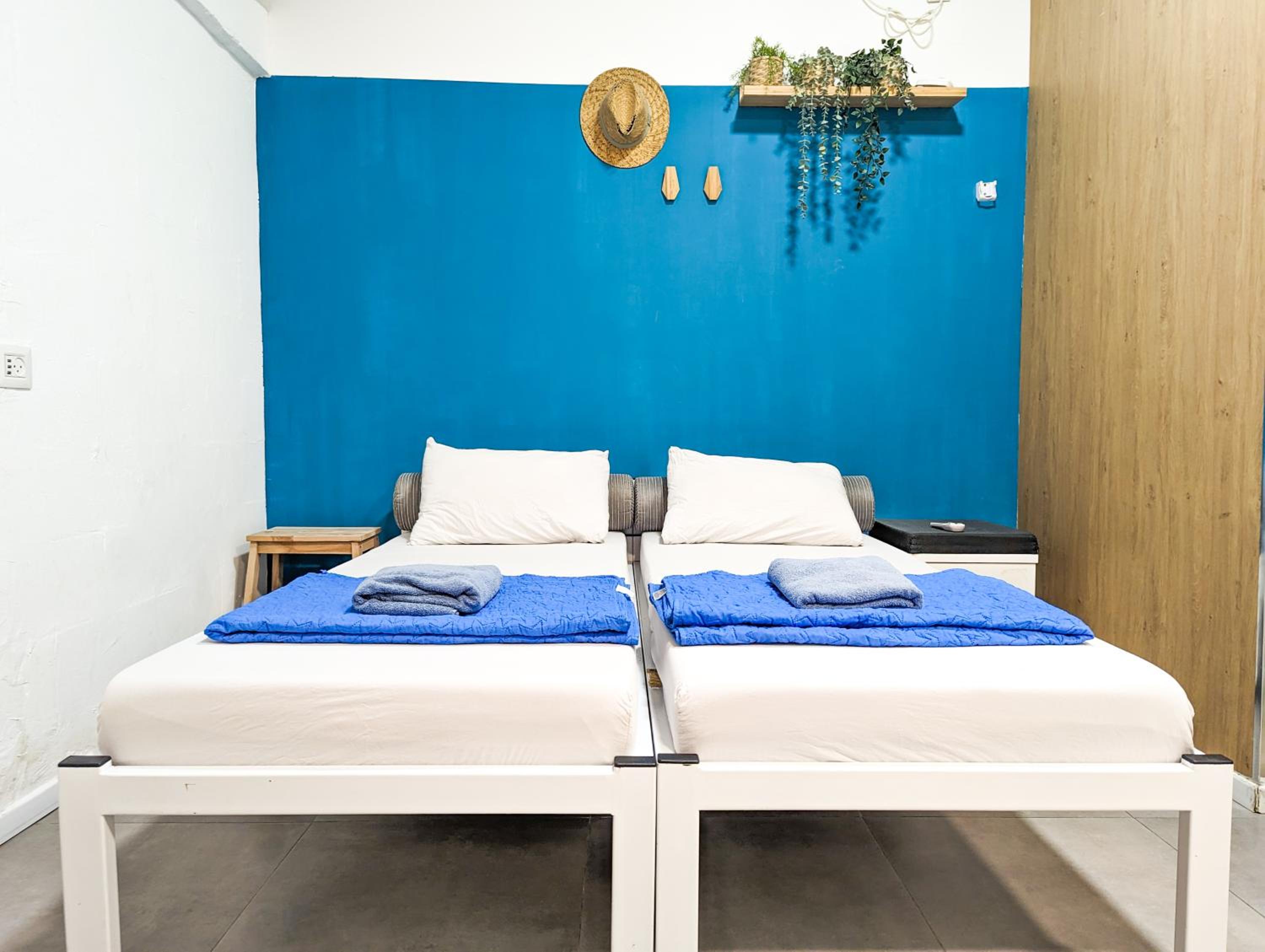 Marina Ben Gurion Hostel view 5