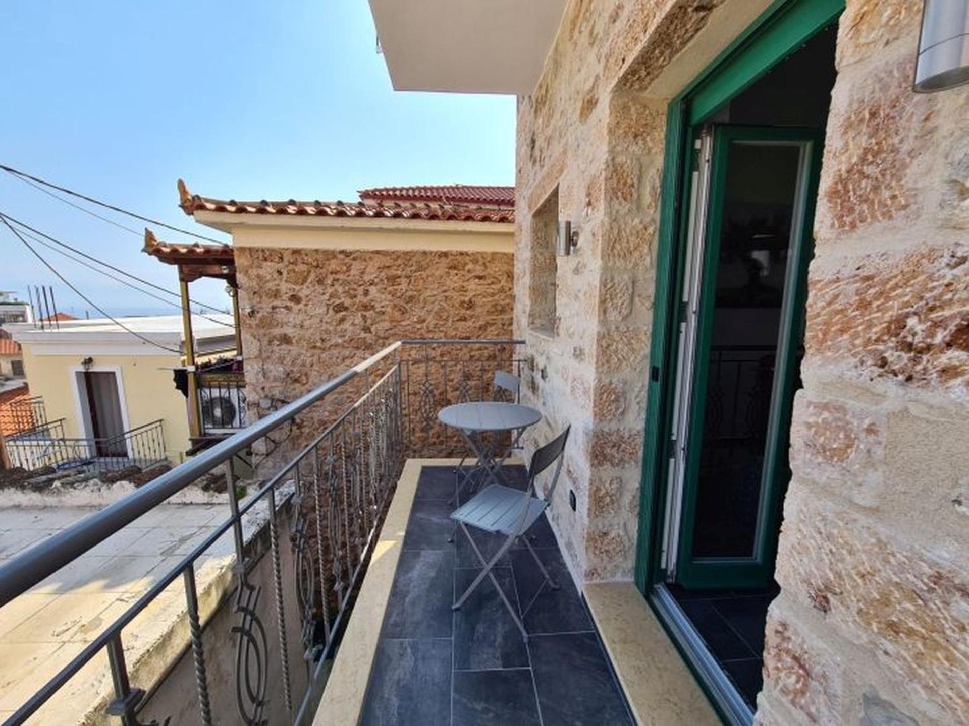 Gythio townhouse