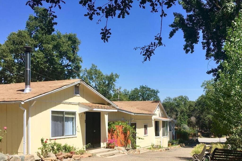 Hotel Sierra Sunset Cottage -Yosemite area vacation cottage - Image 1