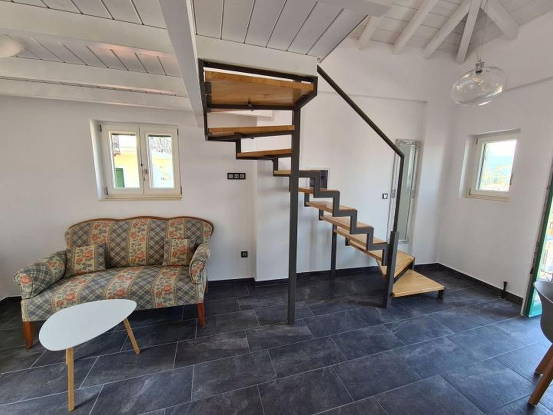 Gythio townhouse
