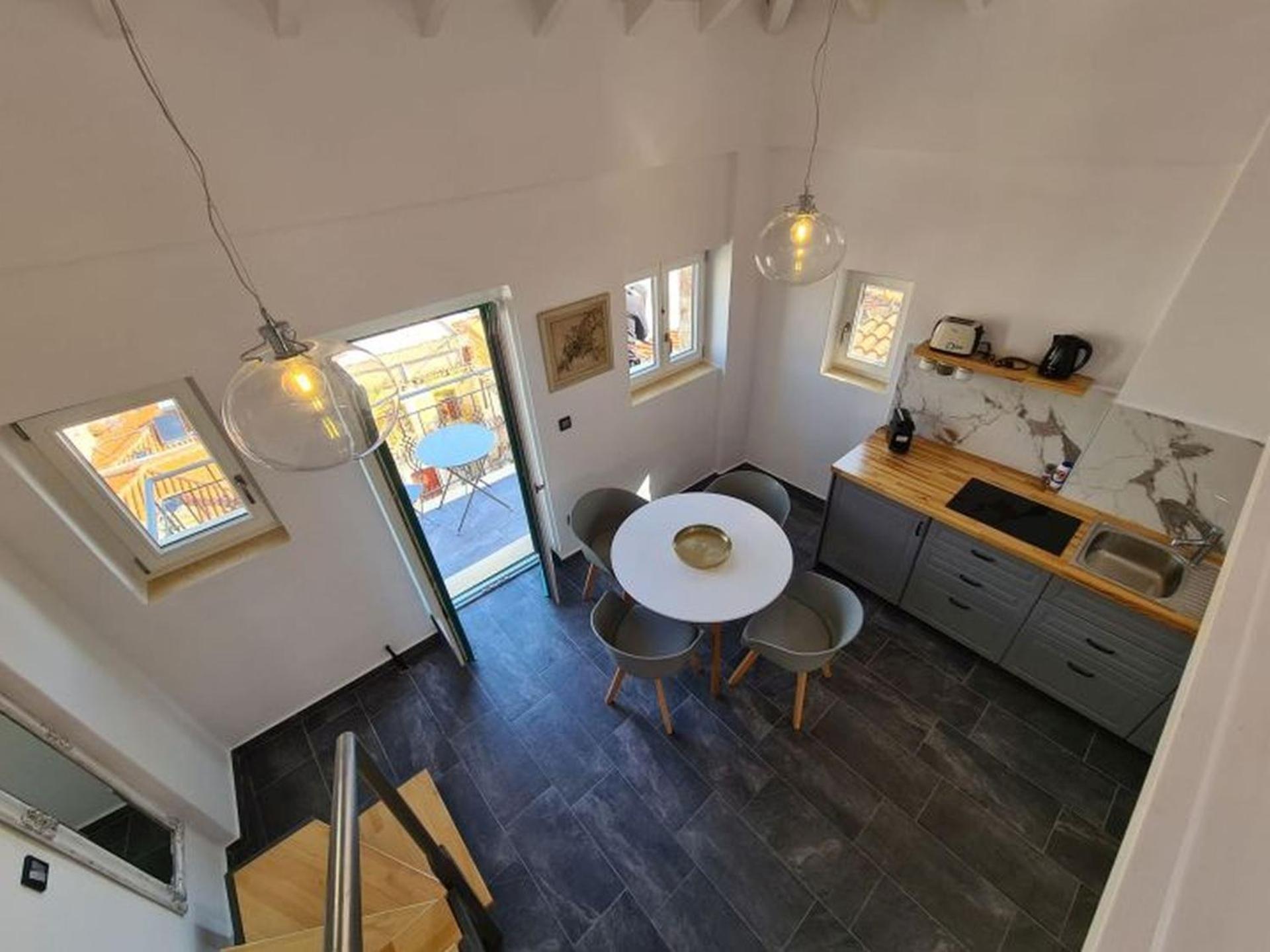 Gythio townhouse