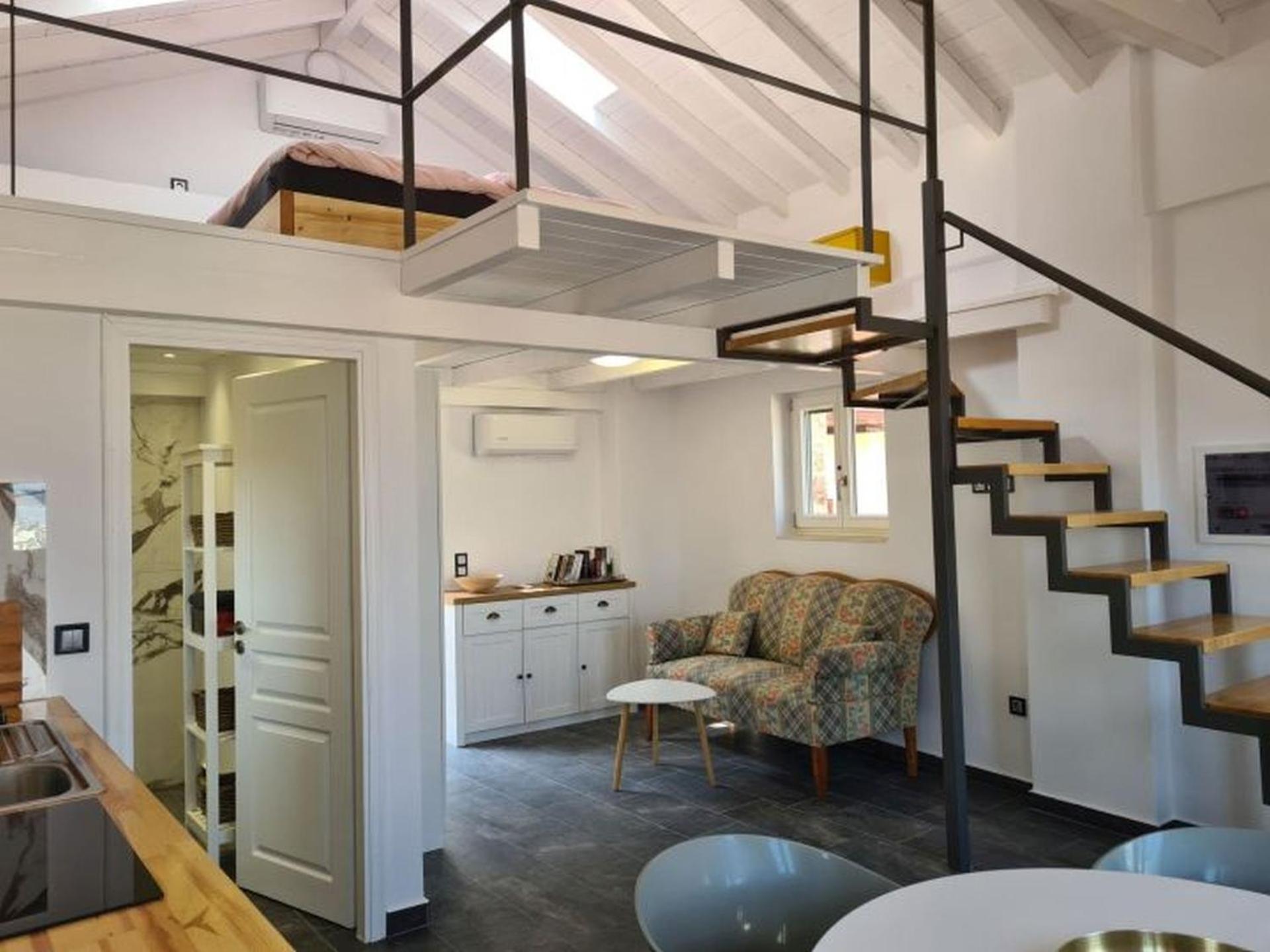 Gythio townhouse