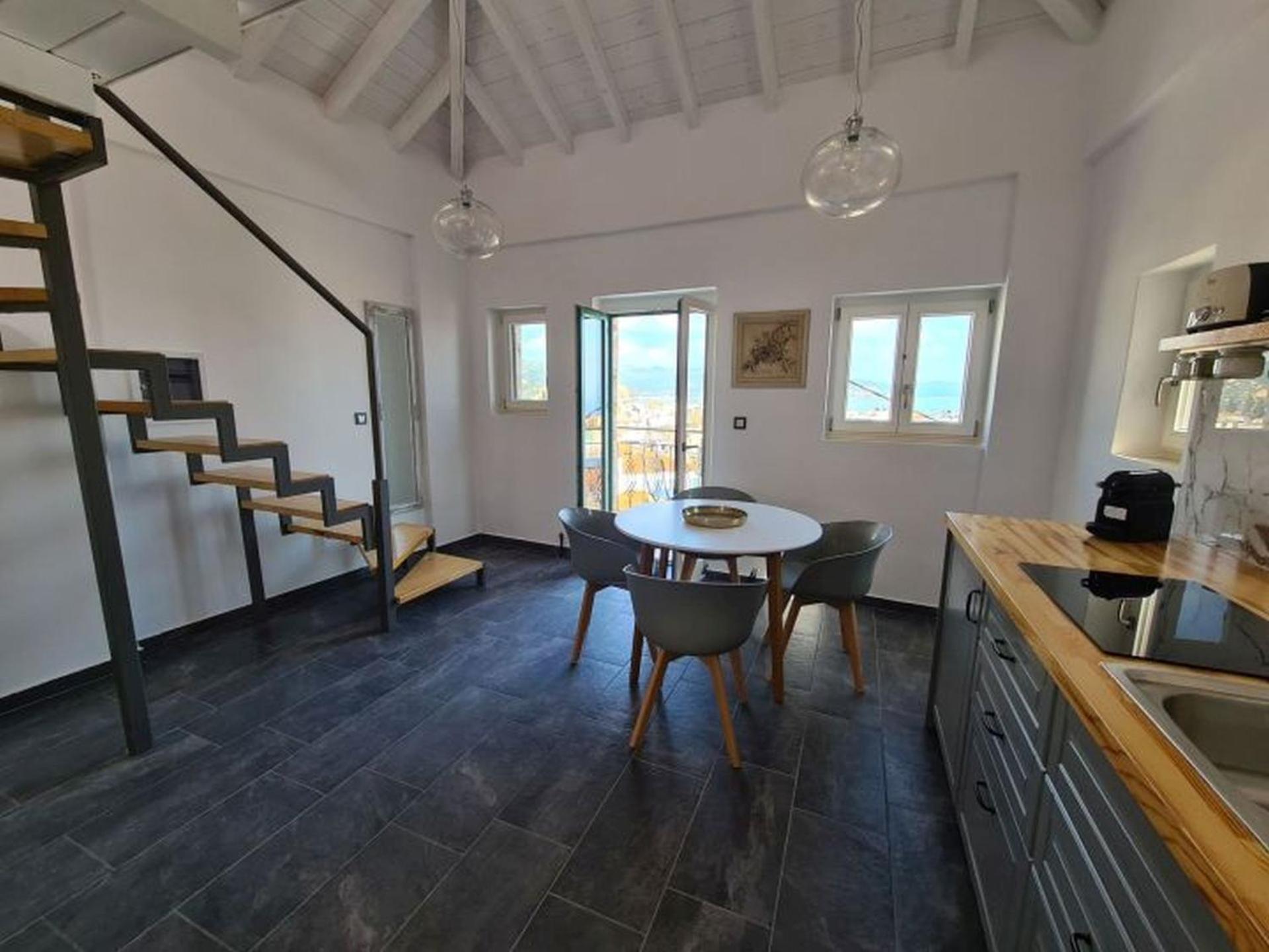 Gythio townhouse
