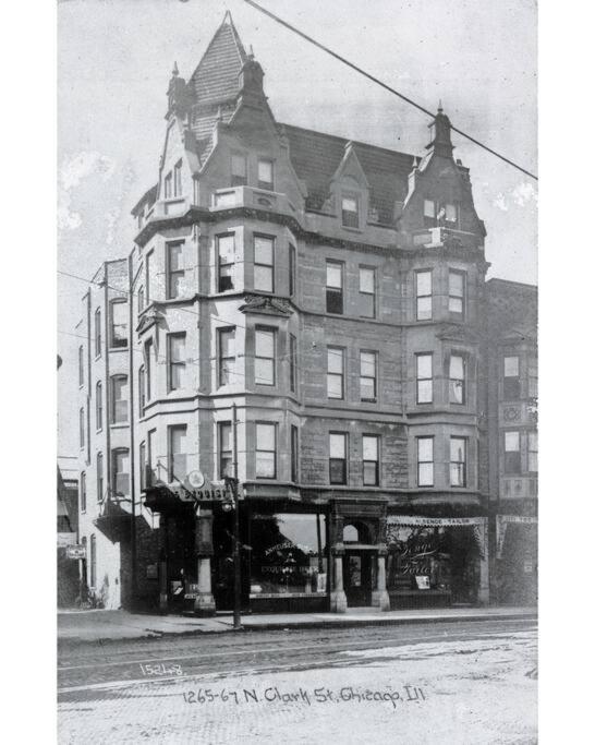 The Neighborhood Hotel - Lincoln Park
