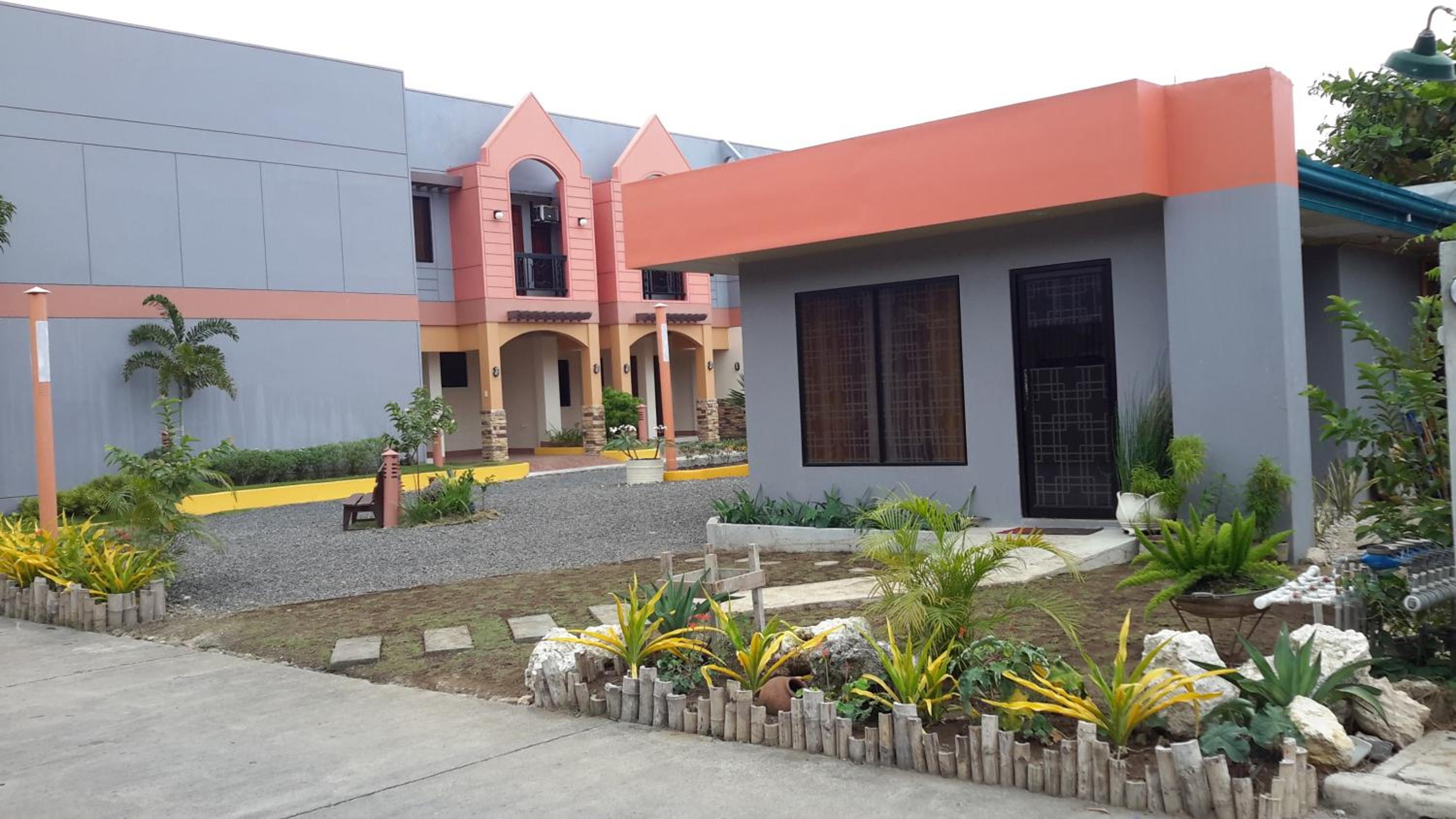 Manora Apartment