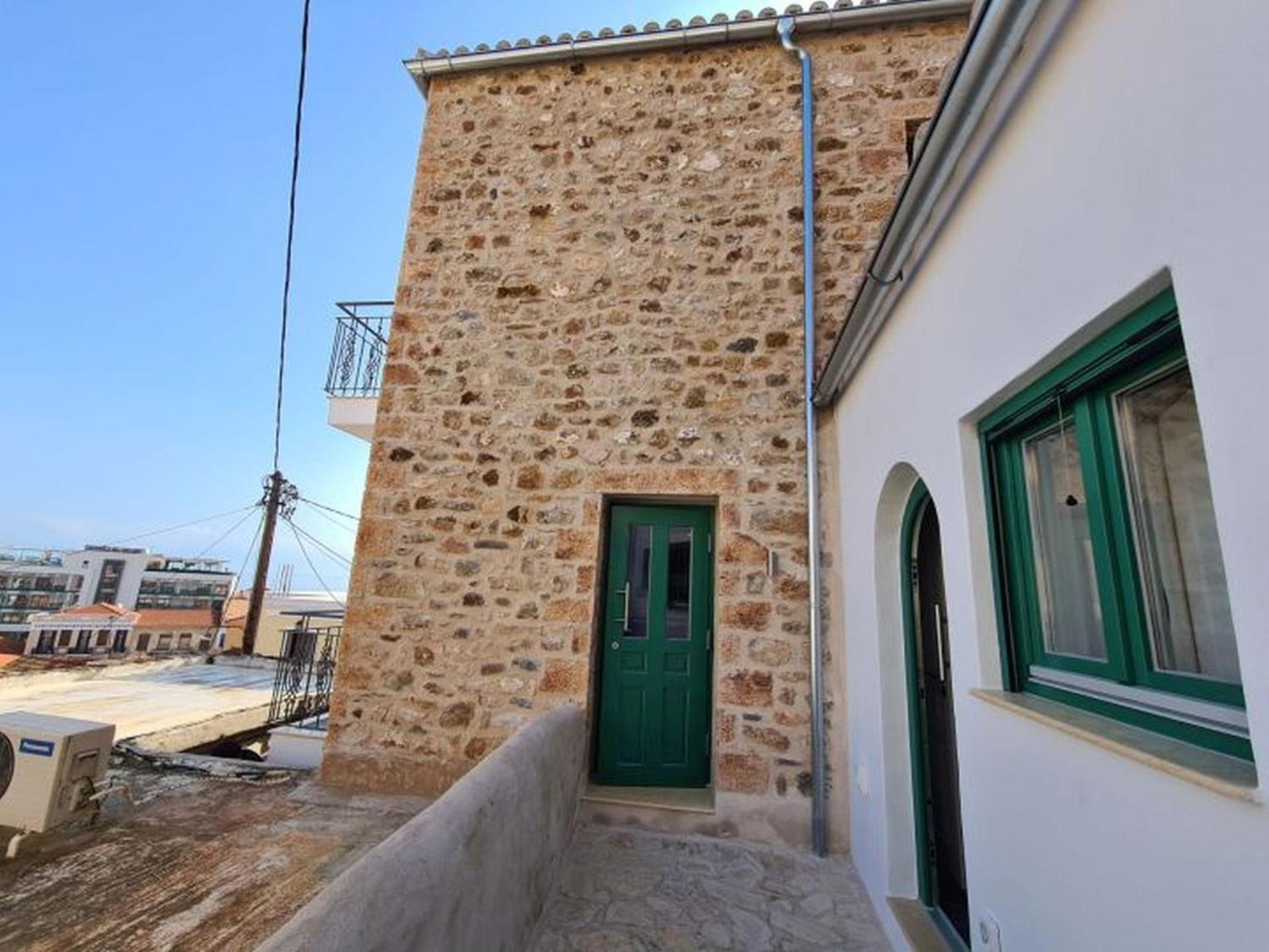 Gythio townhouse