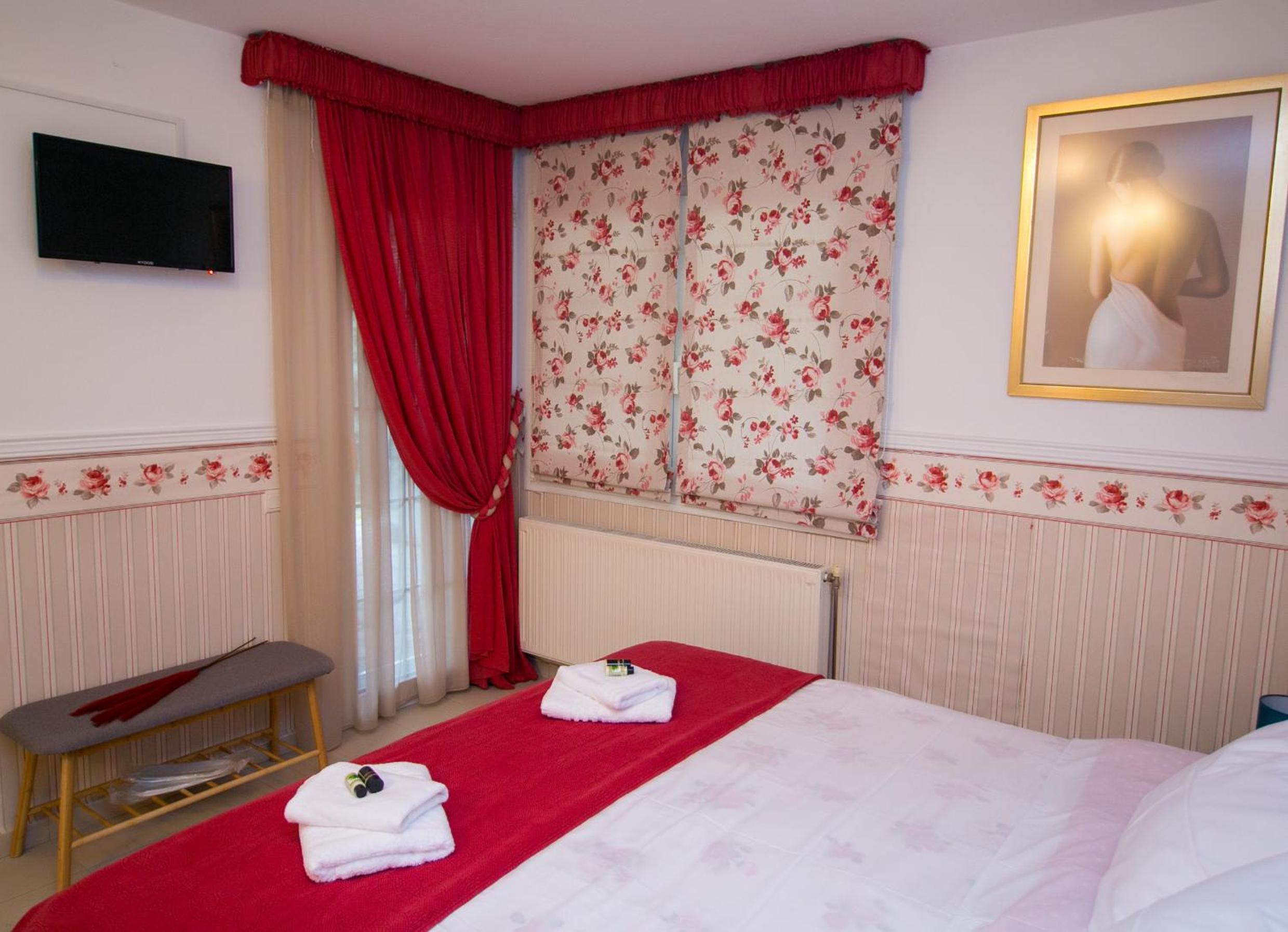 Luxury Chez-Moi view 4