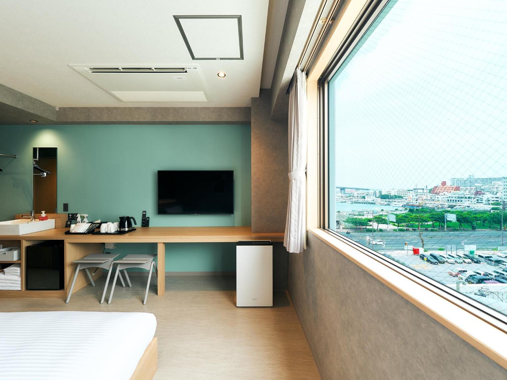 Rakuten STAY naha-tomarifuto 7F Twin Room view 5
