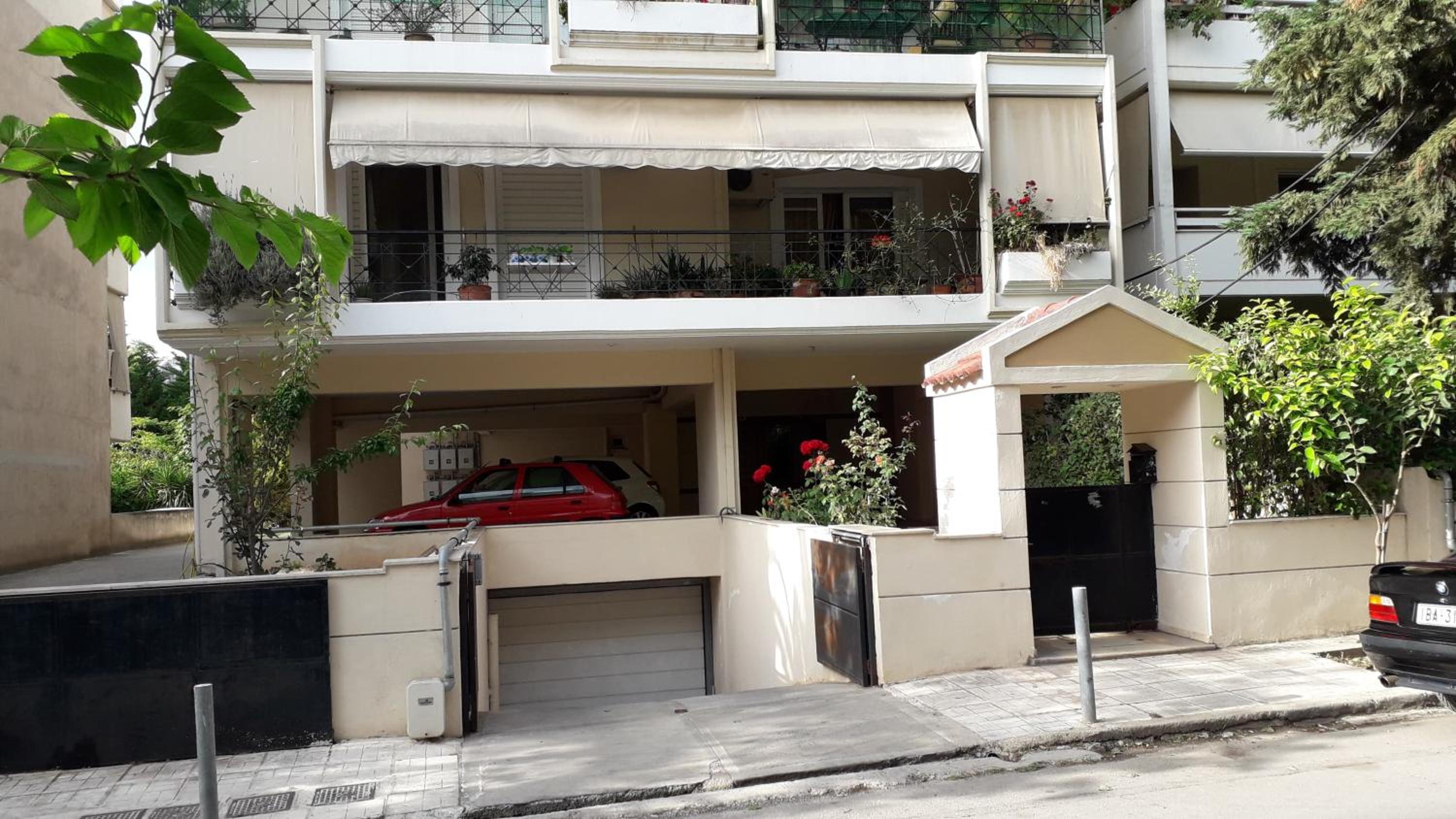 Mother's House