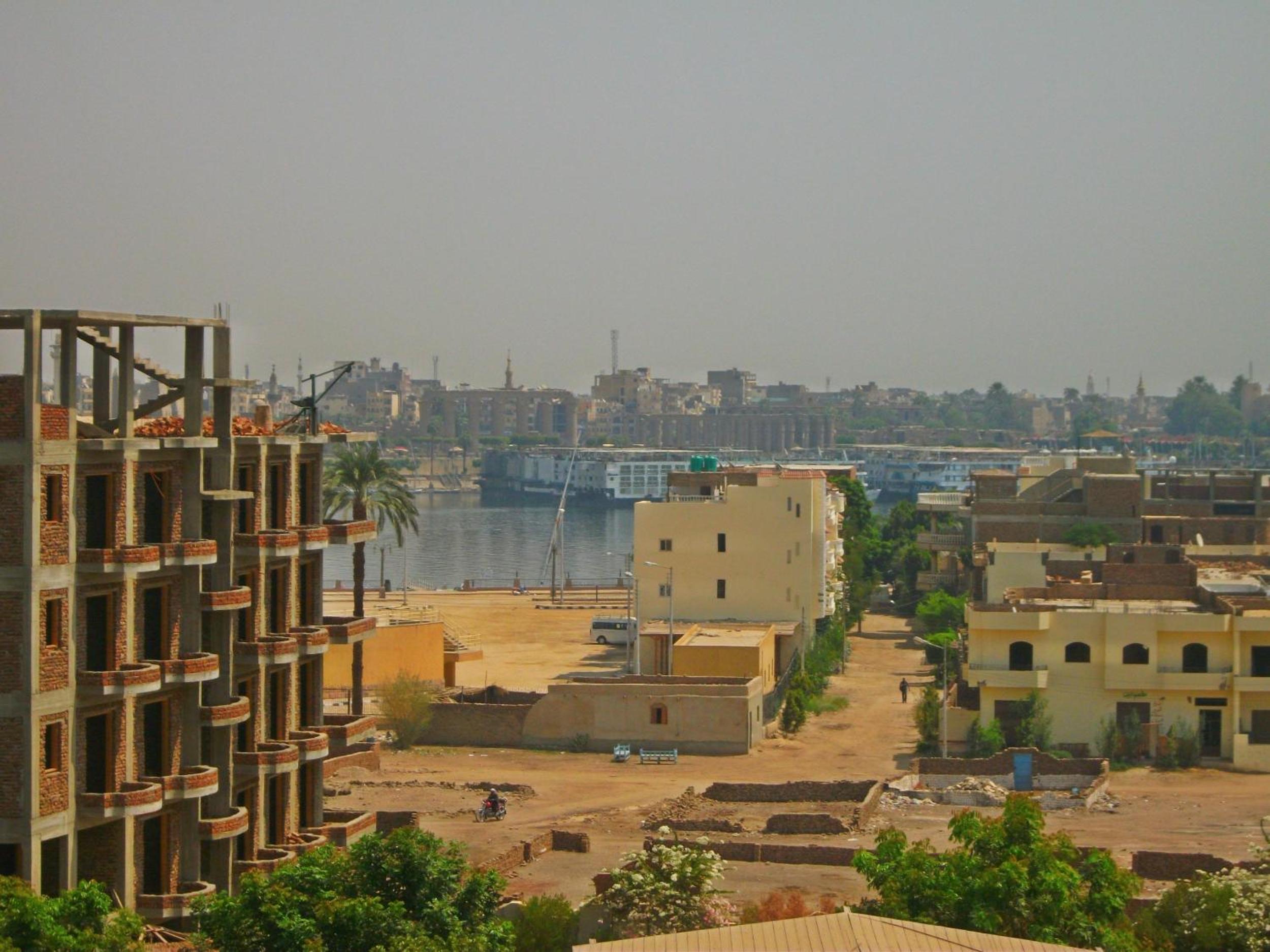 Farida Apartments