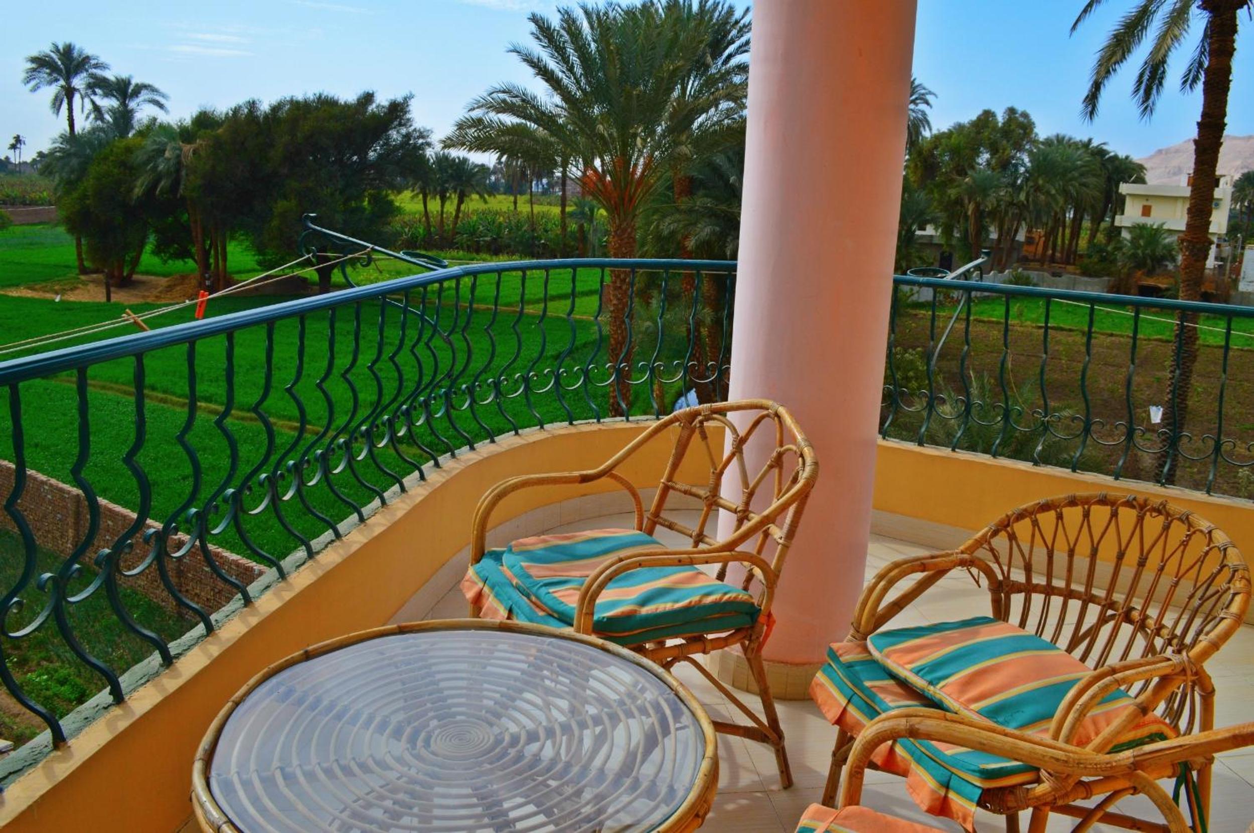 Farida Apartments