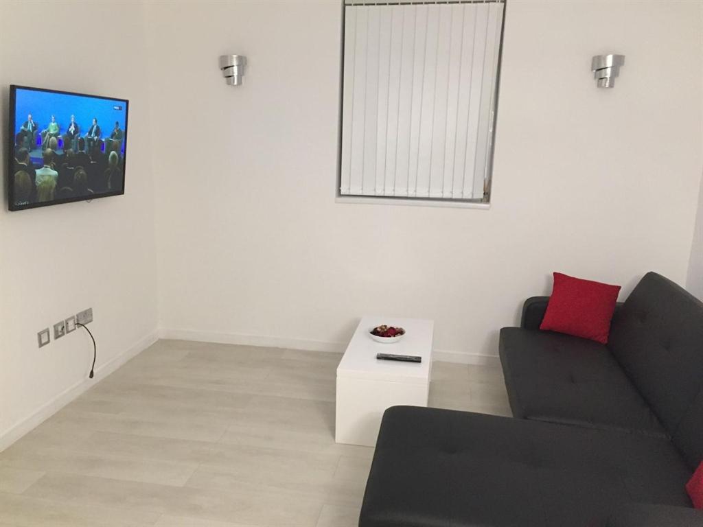 Live in Leeds Nazarene Apartments — photo 14