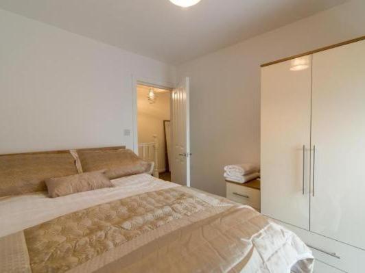 Live in Leeds Nazarene Apartments — photo 29