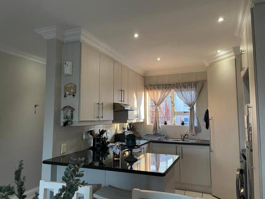 Alnily Sea View Luxury Self Catering Accommodation view 4