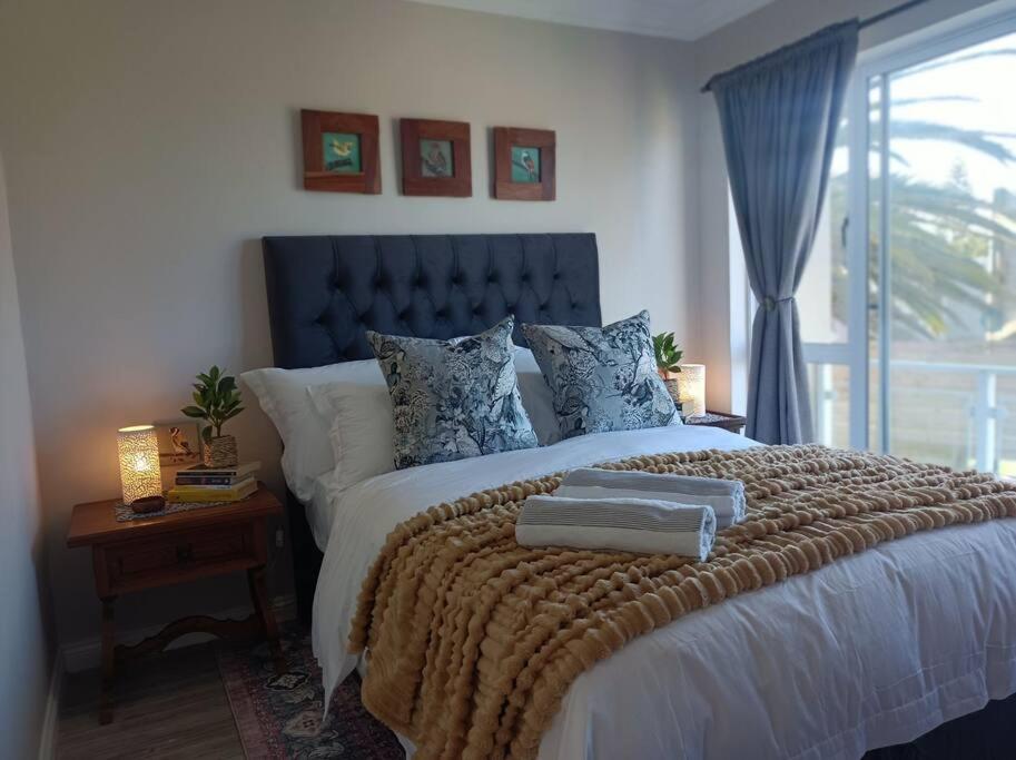 Alnily Sea View Luxury Self Catering Accommodation view 5
