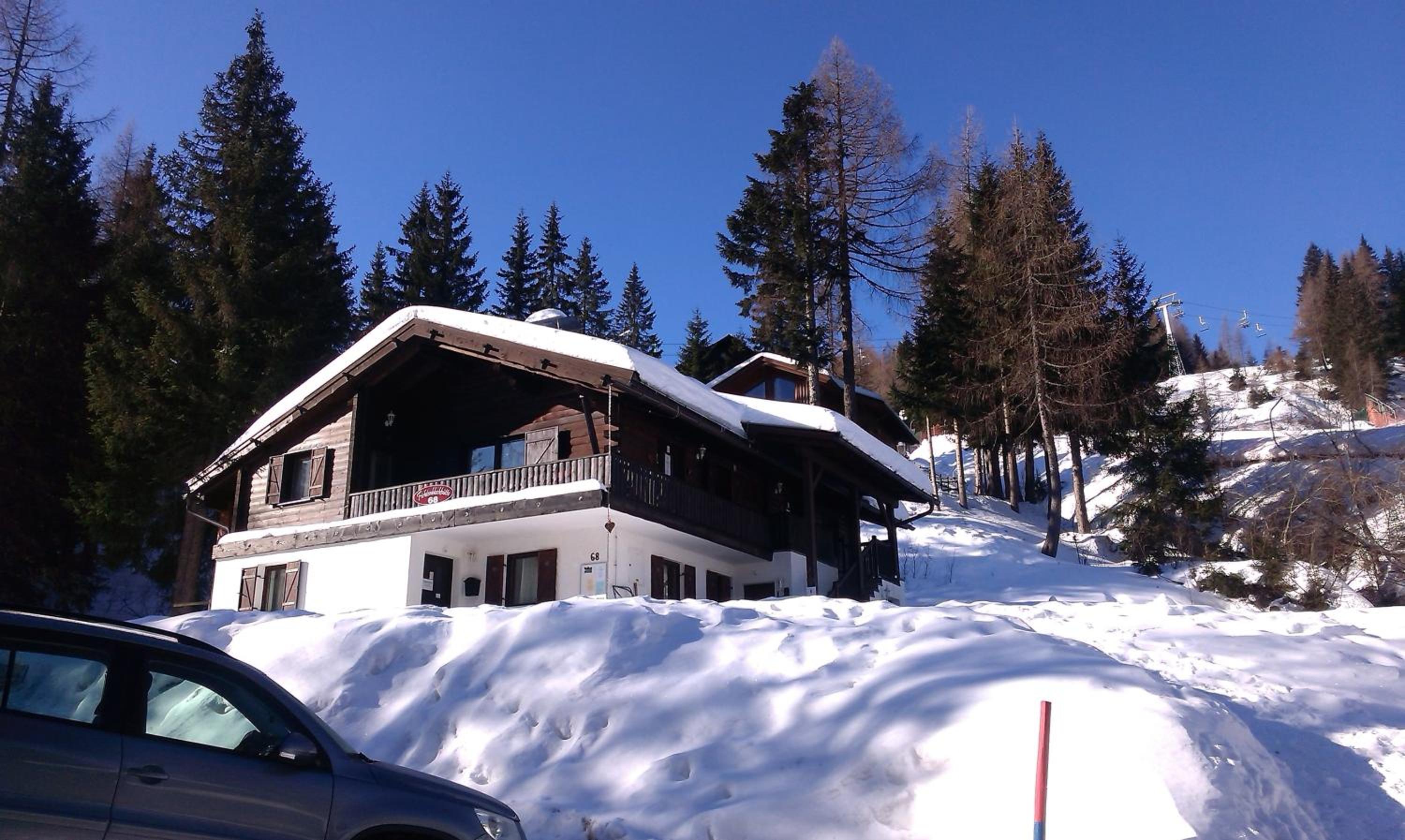 Fichtenblockhütte view 3