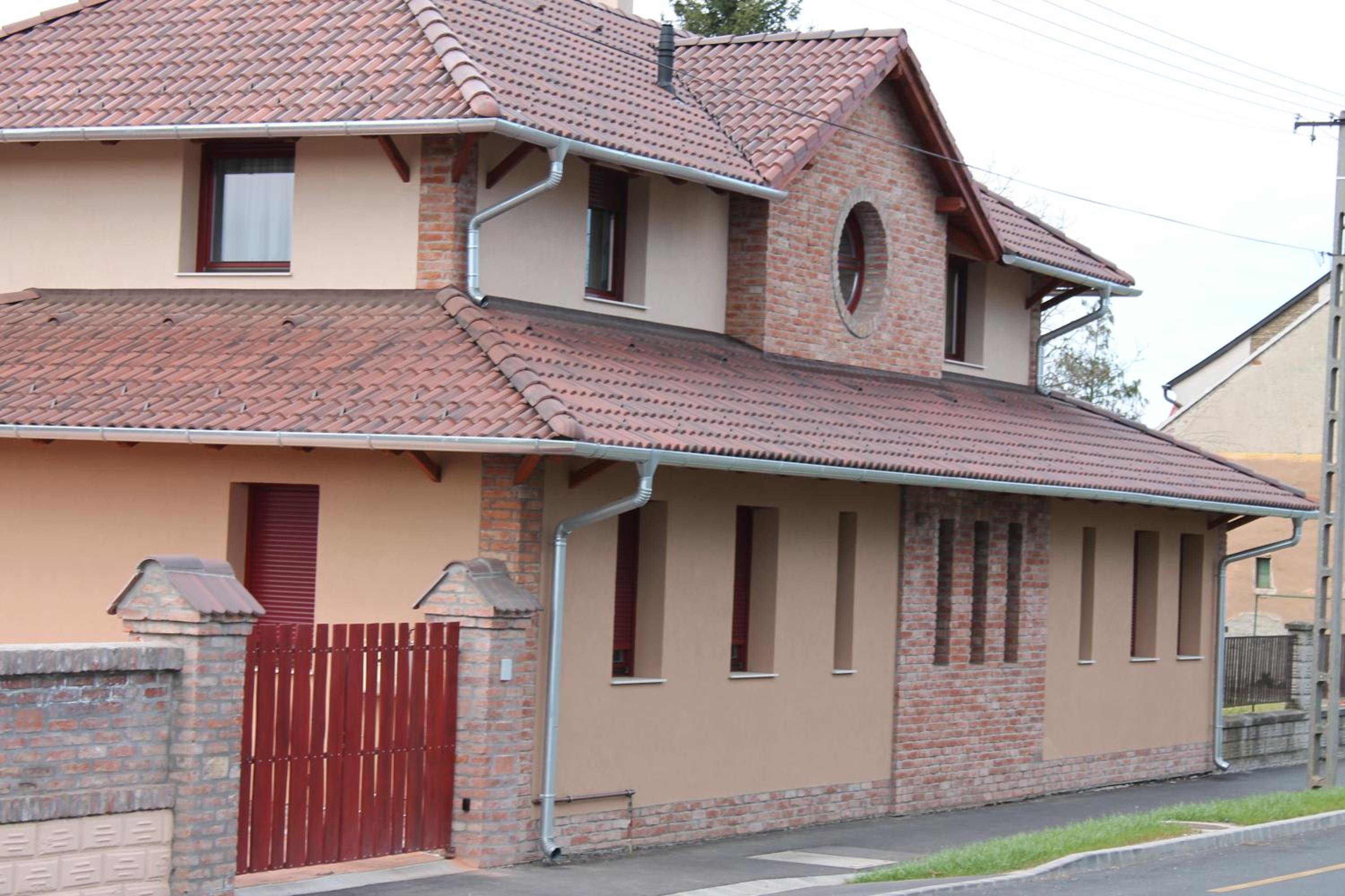 Cherry Apartmanház