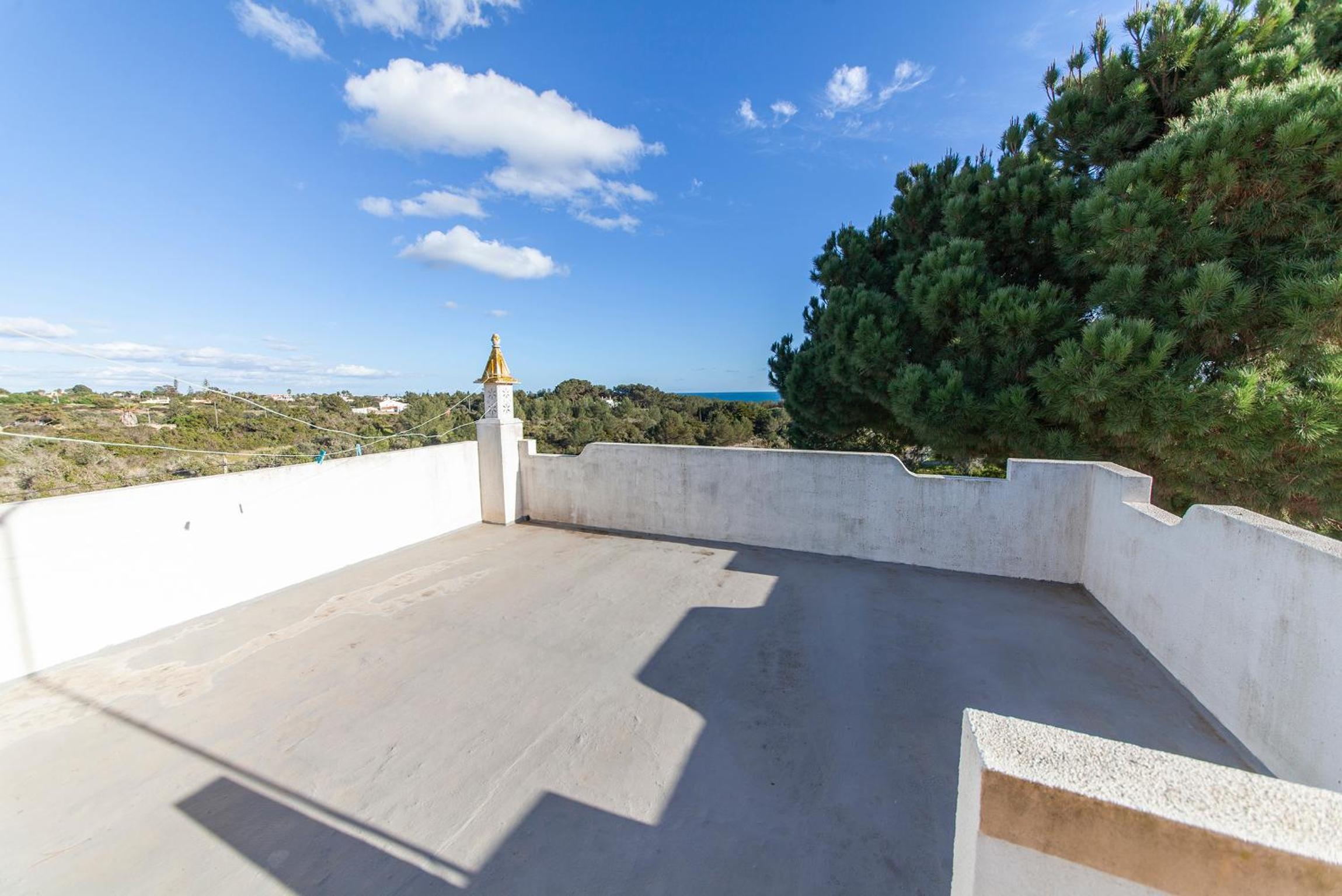 B75 - Casa Delfim in Alfanzina Carvoeiro view 5