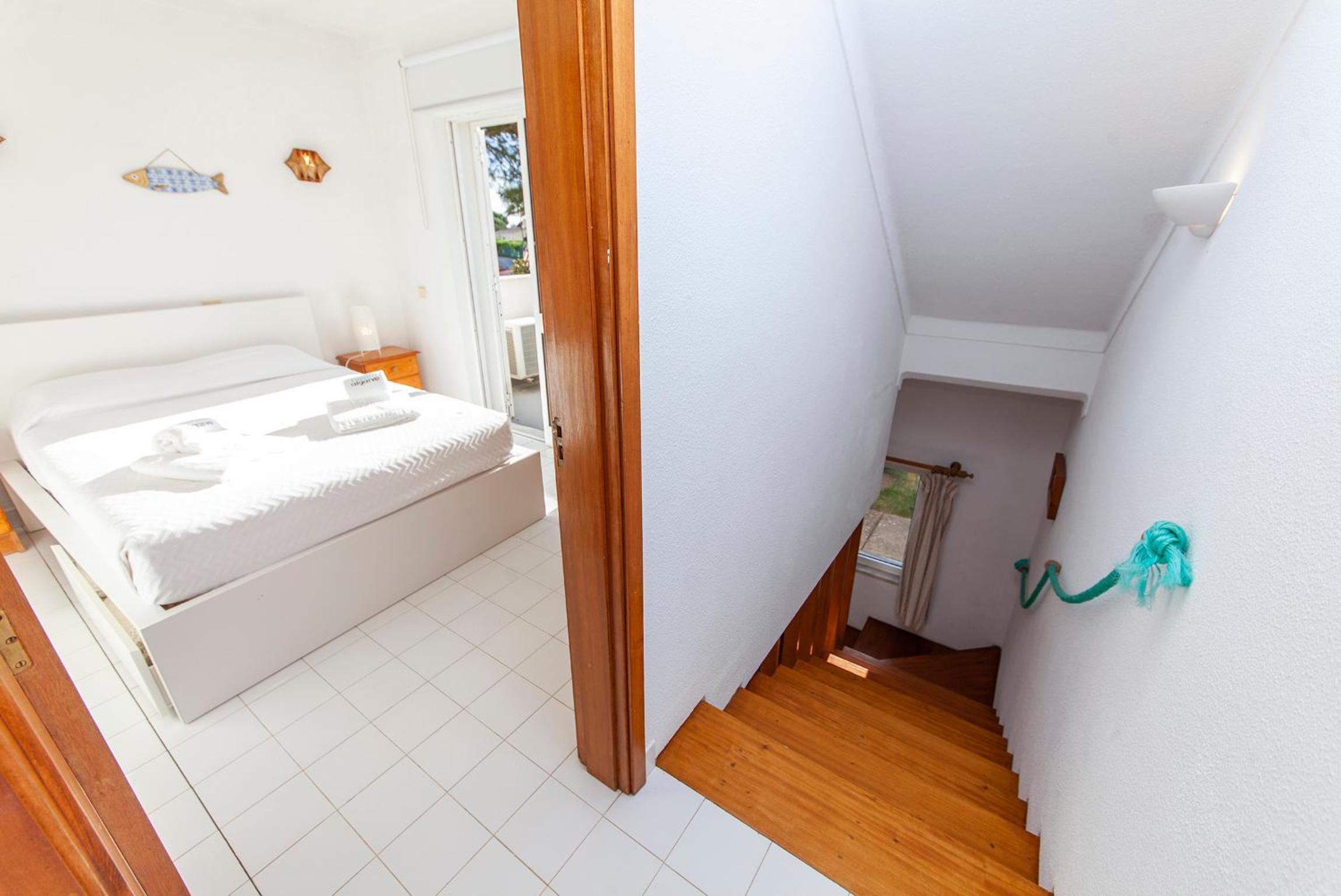 B75 - Casa Delfim in Alfanzina Carvoeiro view 3