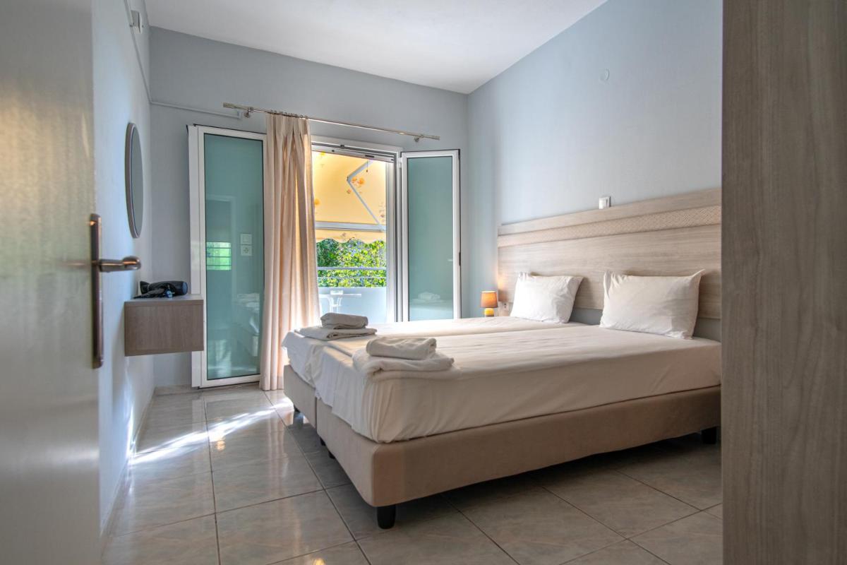 Elia Beach Apartments Vrachos photo 3