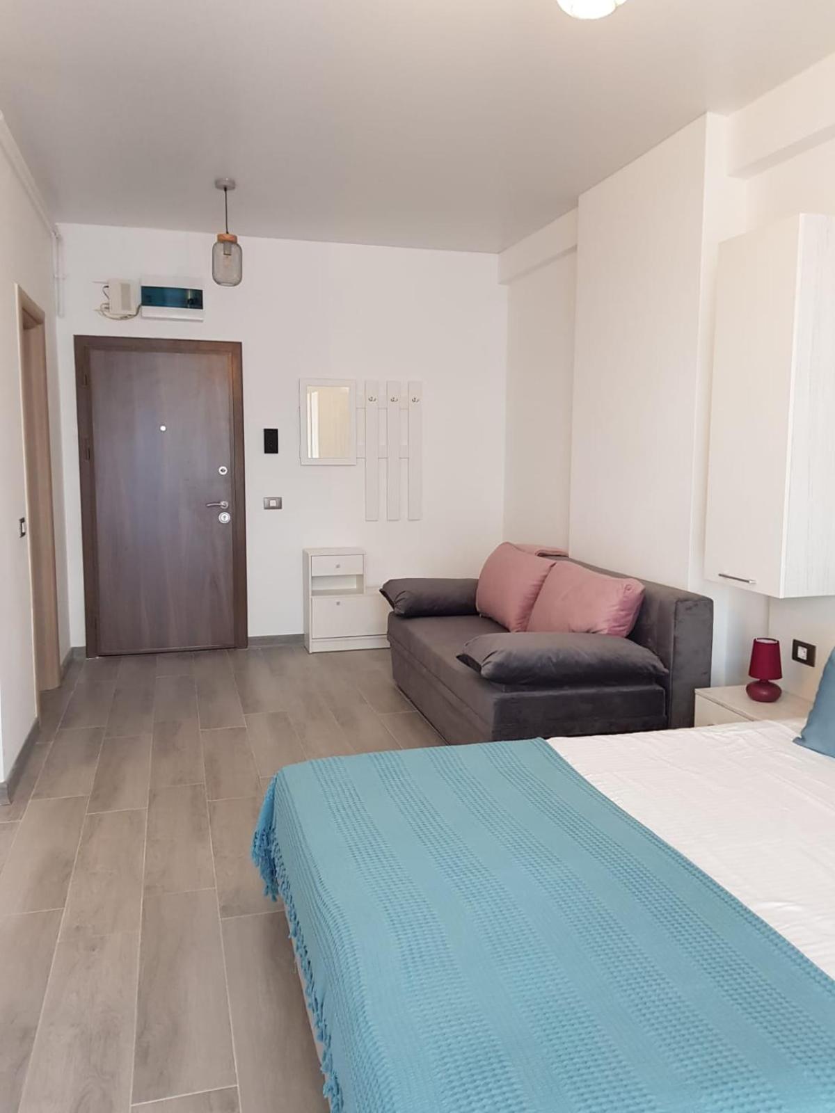 Studiouri Nord 10 - Endless Summer Mamaia Nord Apartaments view 5