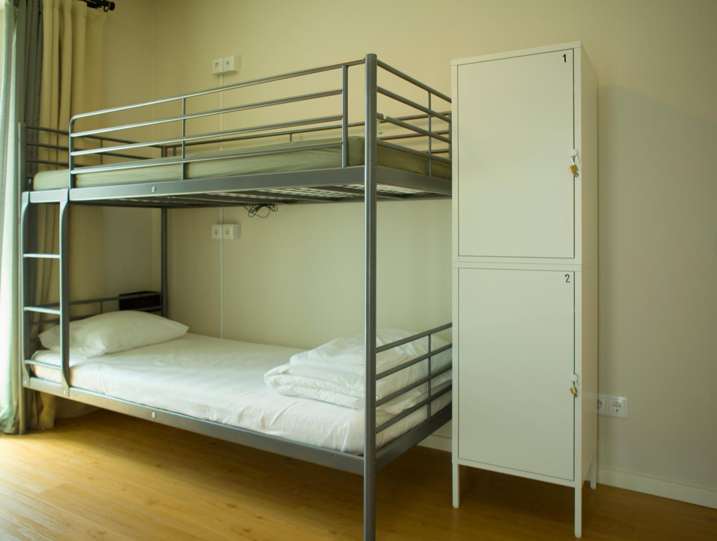 THE HOLY COW - Hostel & Suites