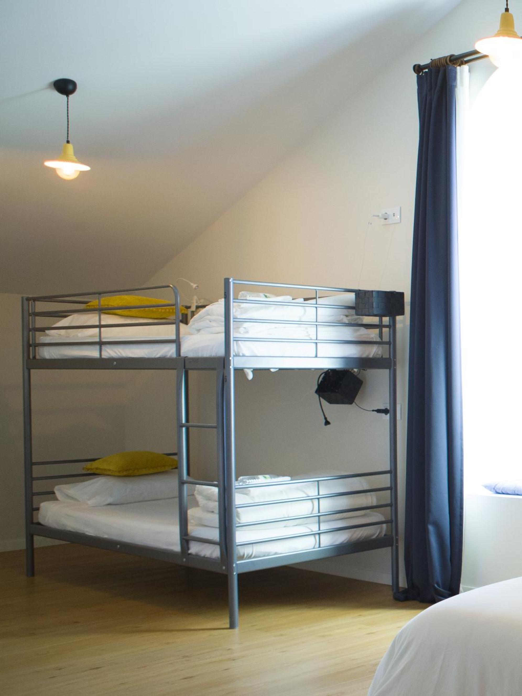 THE HOLY COW - Hostel & Suites