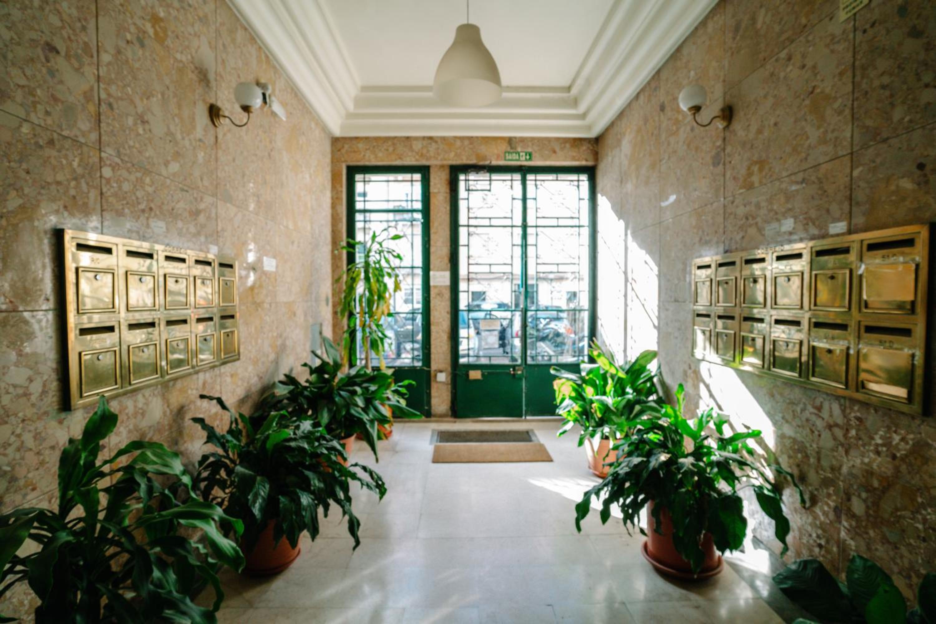 Alameda Apartments & Rooms