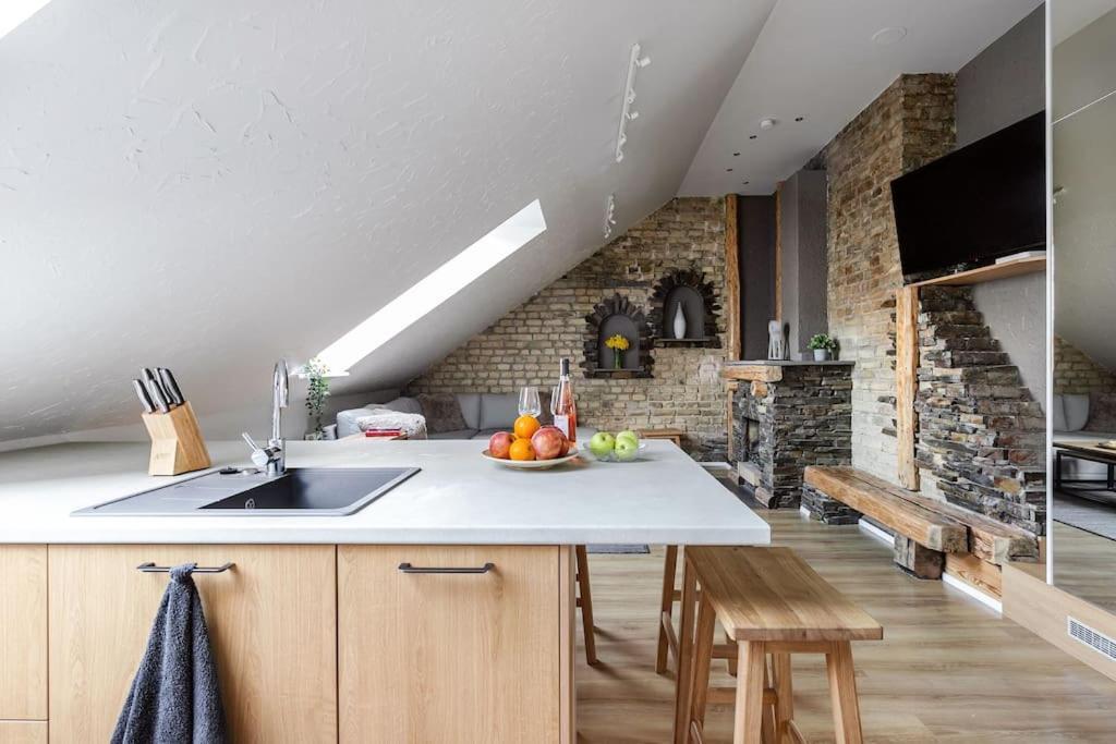 Luxury apartment in Gediminas avenue with terrace view 3