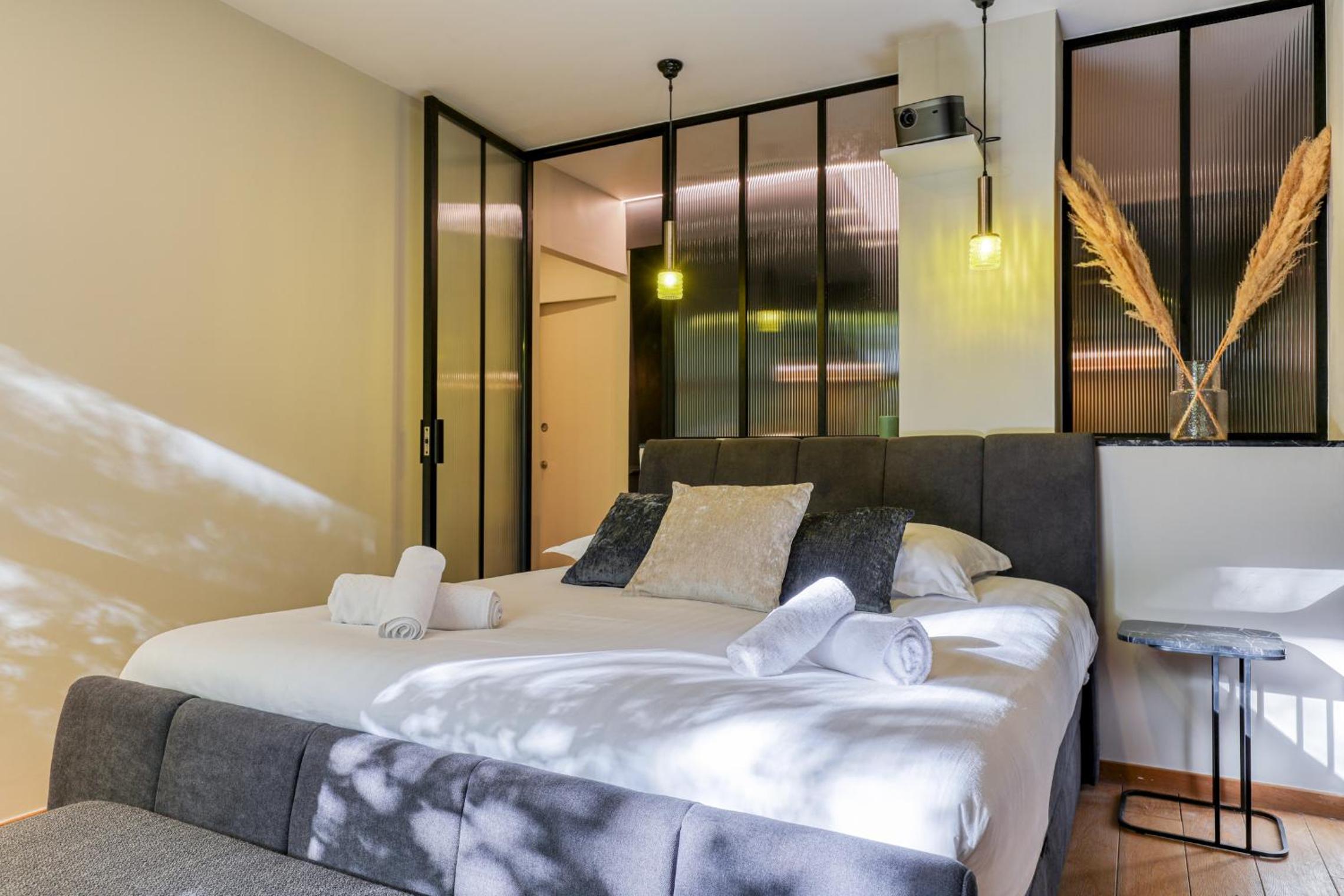 Montaigne Executive Suite