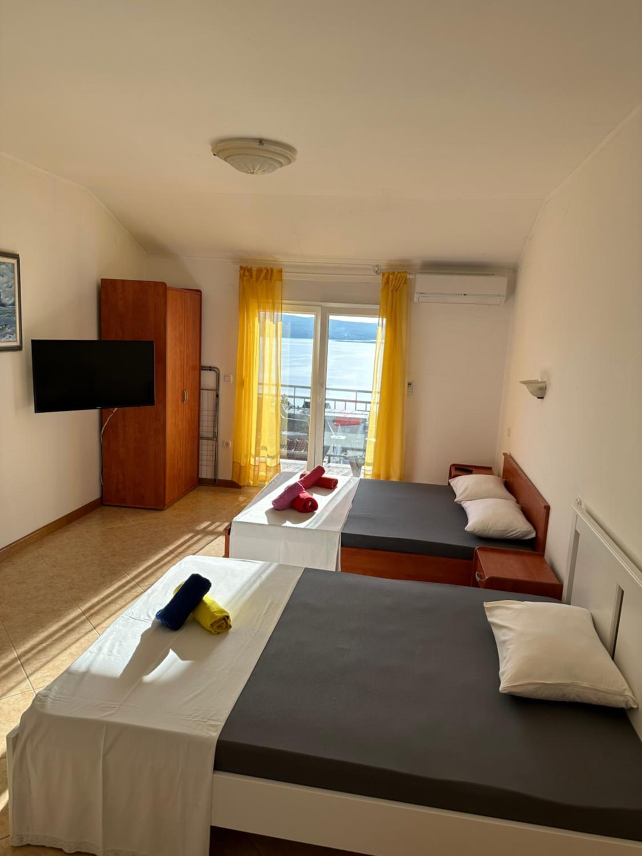 Apartments Badnje