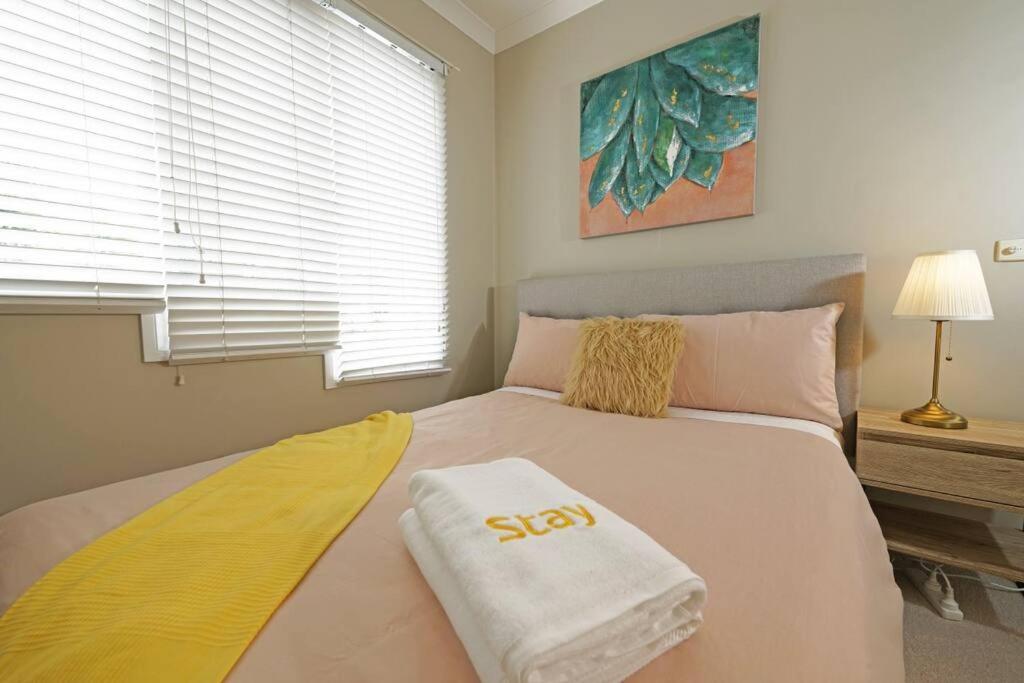 Charming 6 BRM Villa in Melbourne Mullum Mullum Precinct