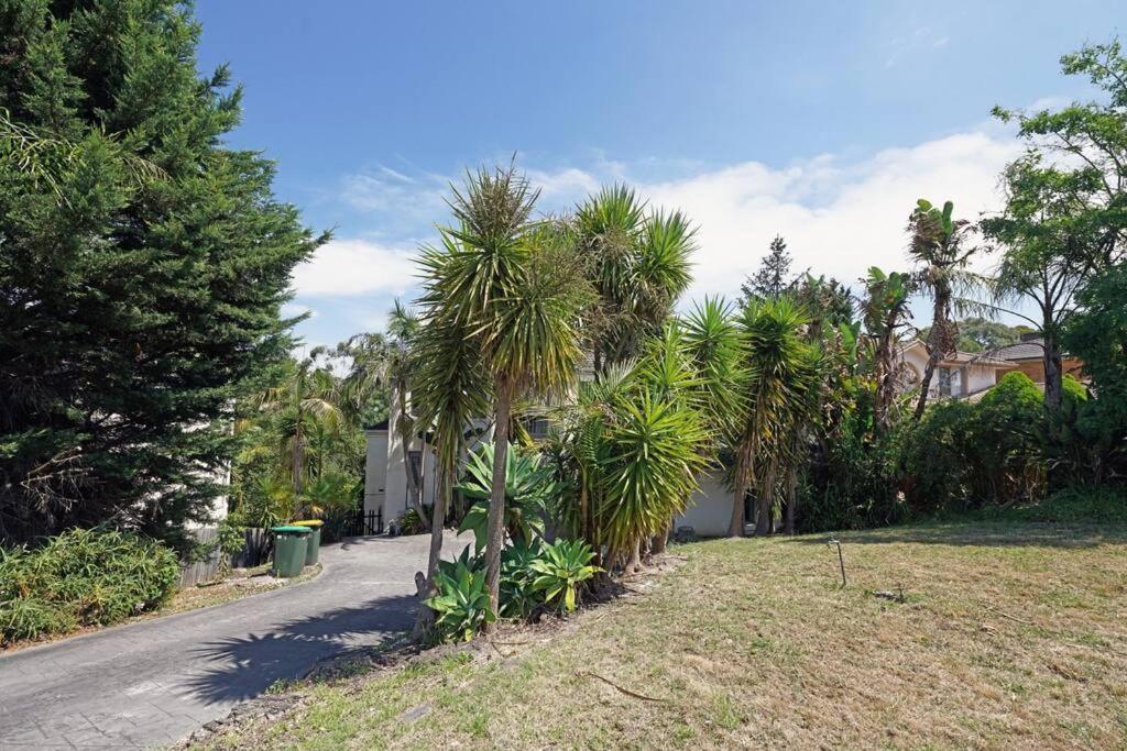 Charming 6 BRM Villa in Melbourne Mullum Mullum Precinct