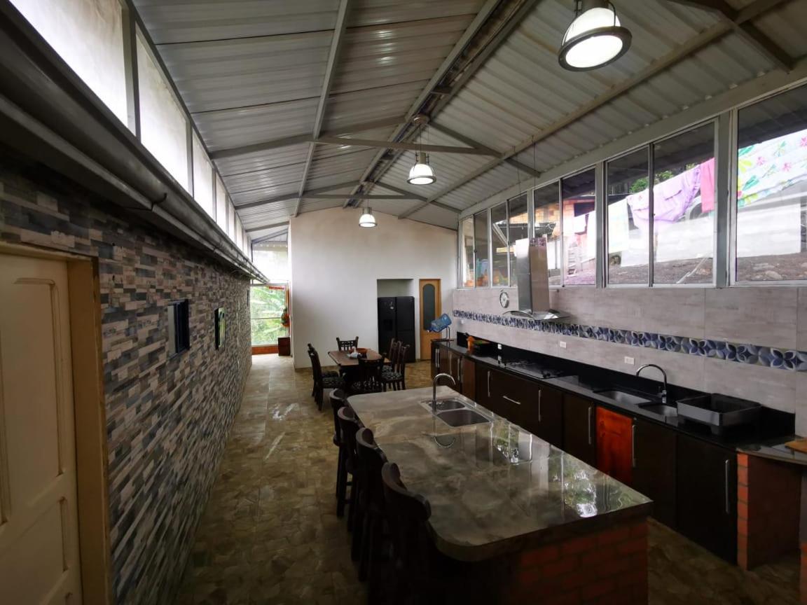 TIERRA VIVA, casa campestre - ANOLAIMA