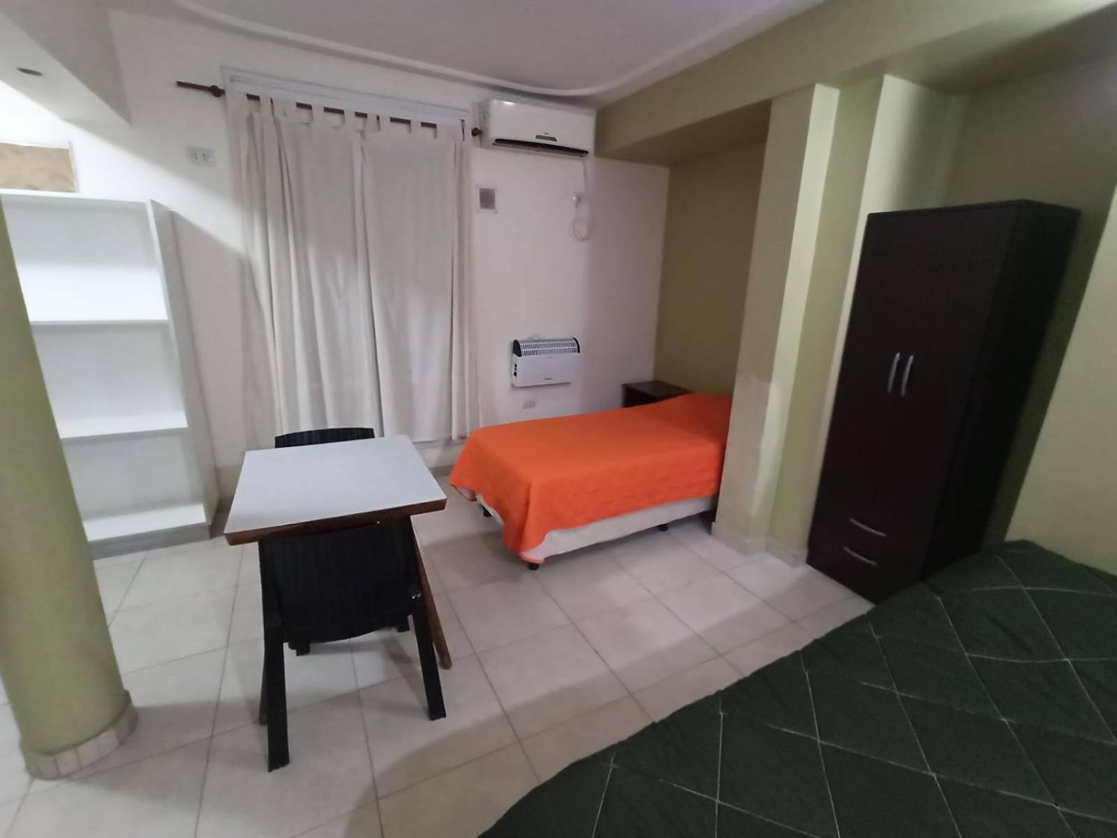 El Descanso Hotel