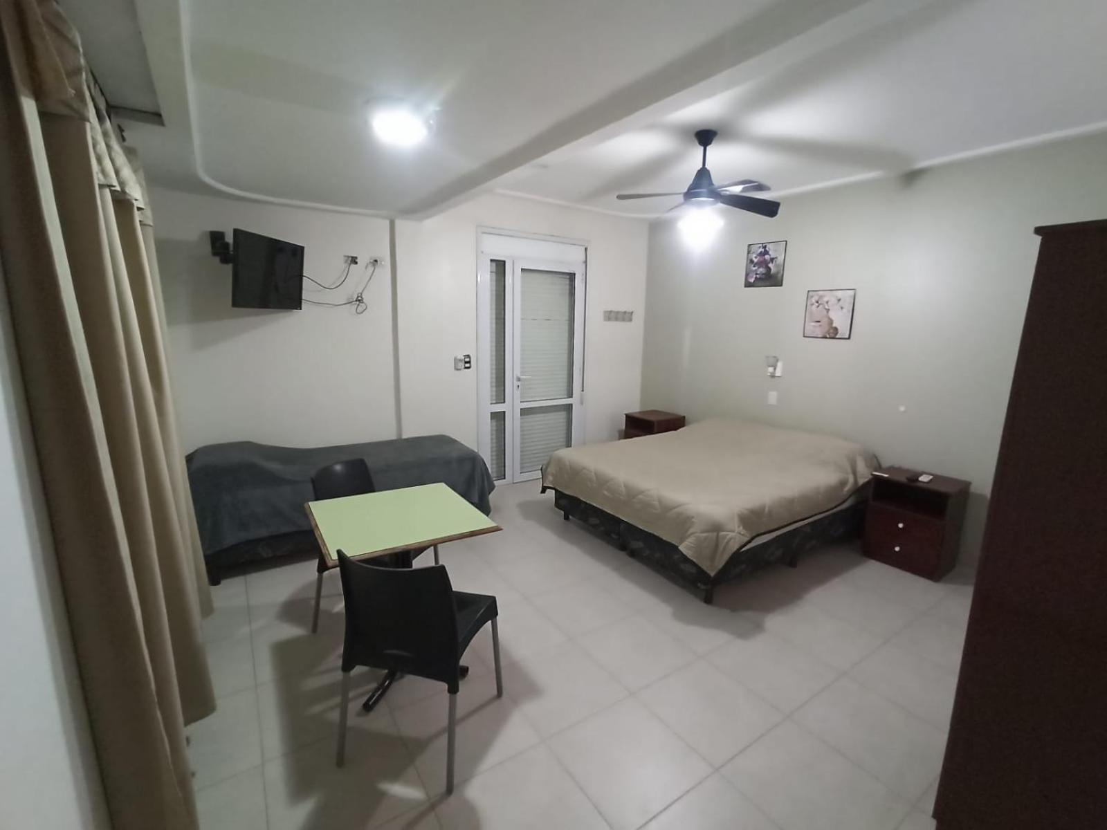 El Descanso Hotel