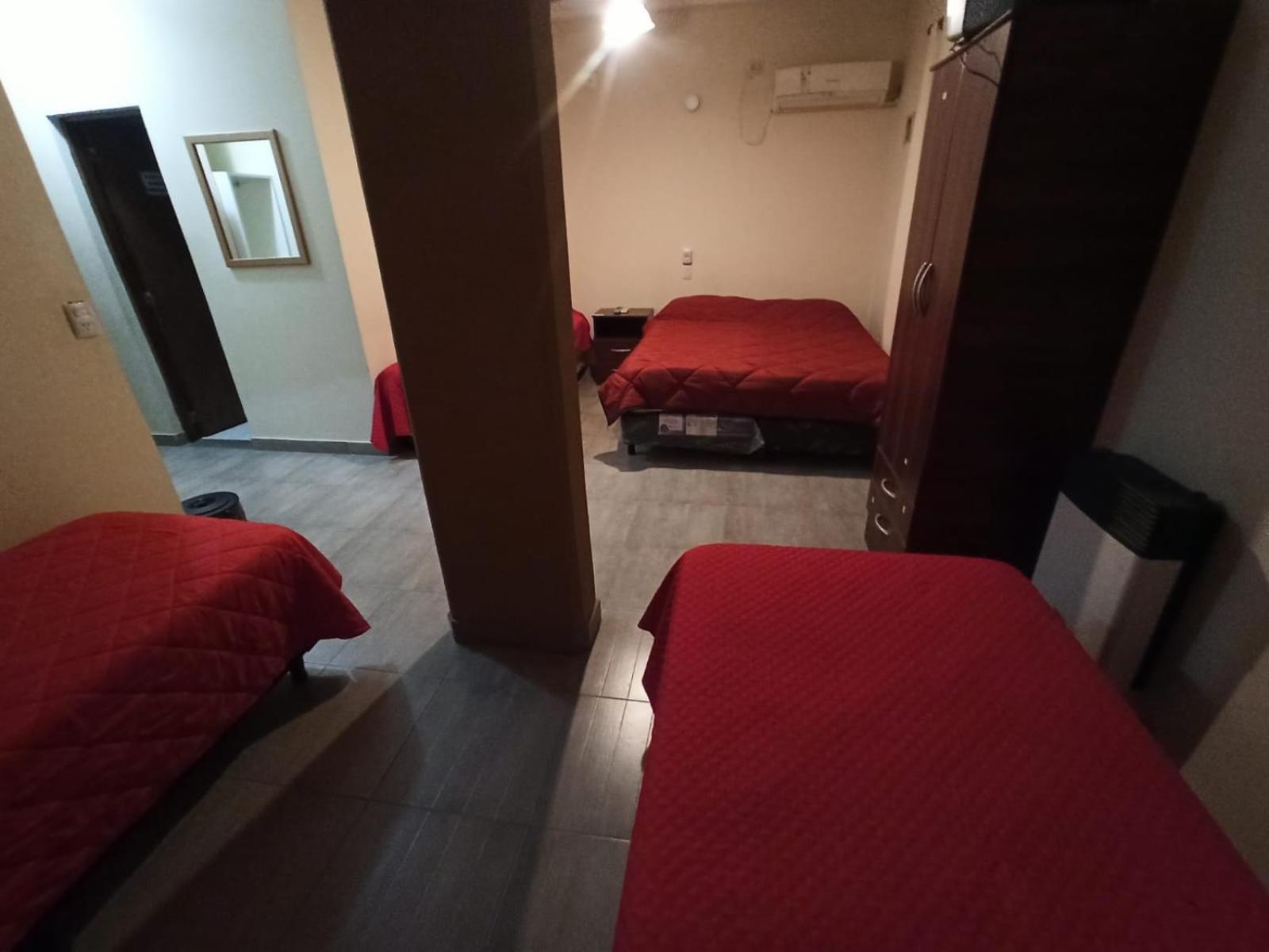 El Descanso Hotel