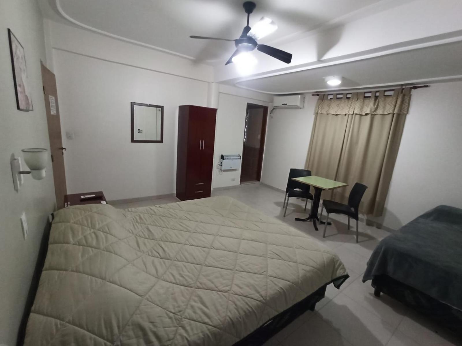 El Descanso Hotel