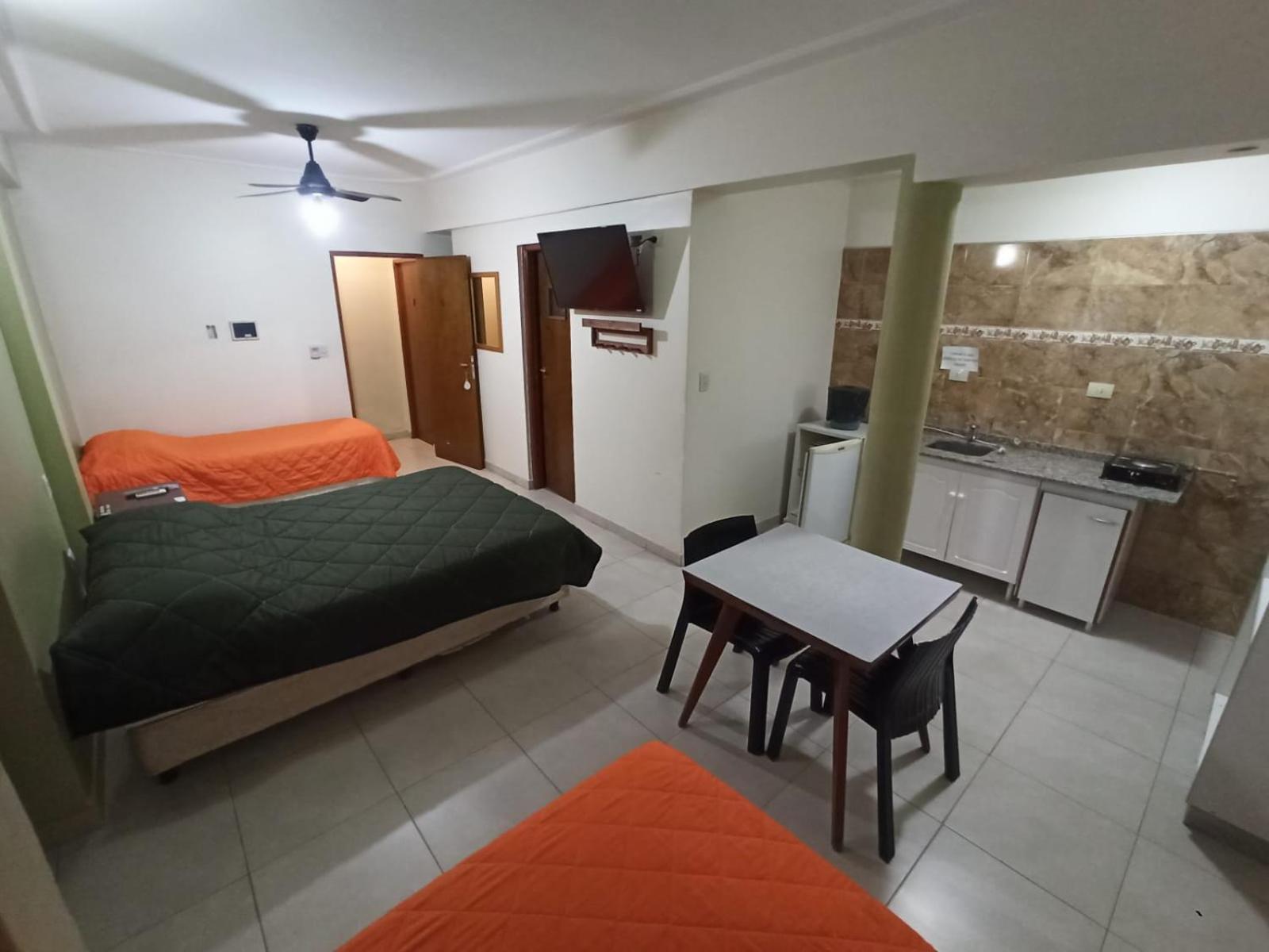 El Descanso Hotel