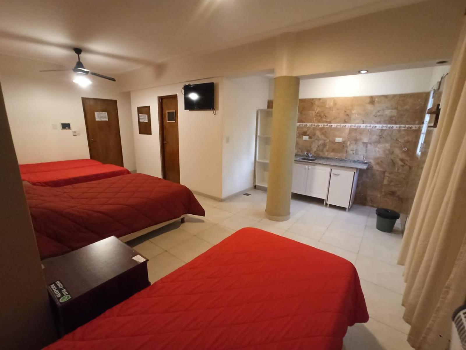 El Descanso Hotel