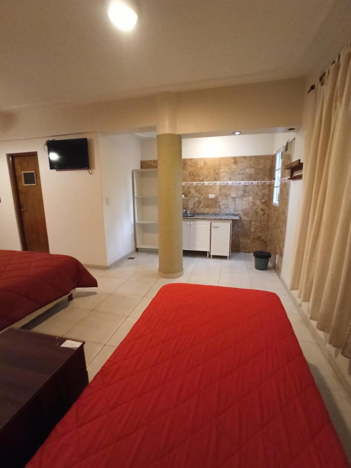 El Descanso Hotel