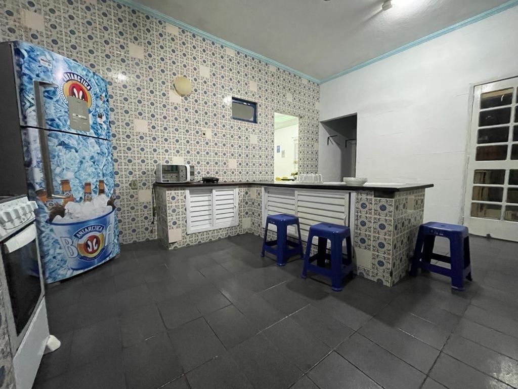 Casa térrea a 2 min da praia dos anjos