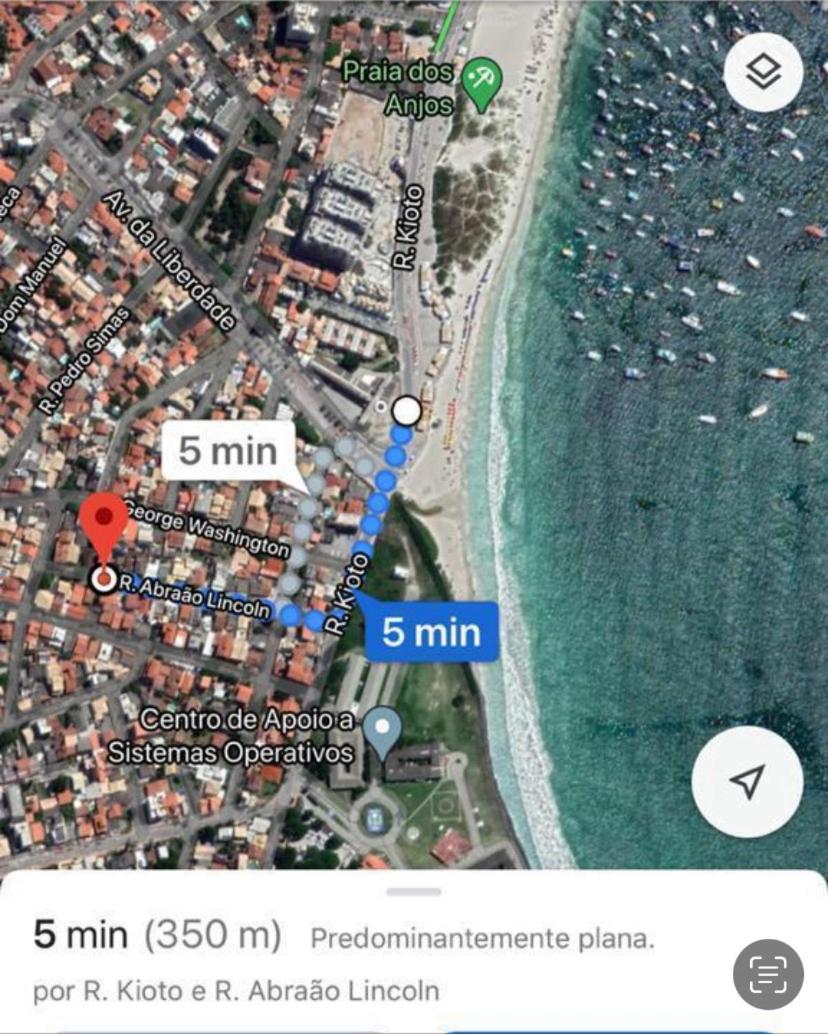 Casa térrea a 2 min da praia dos anjos