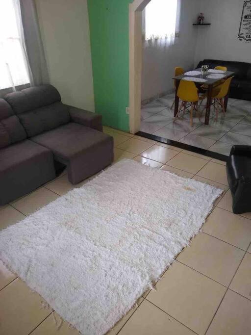 Casa térrea a 2 min da praia dos anjos