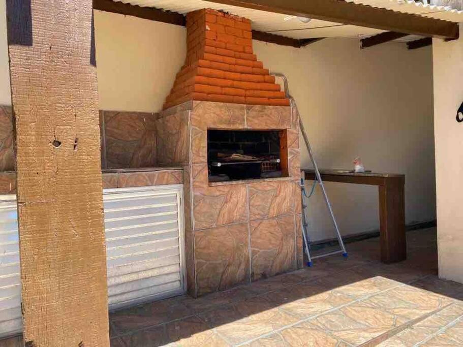 Casa térrea a 2 min da praia dos anjos