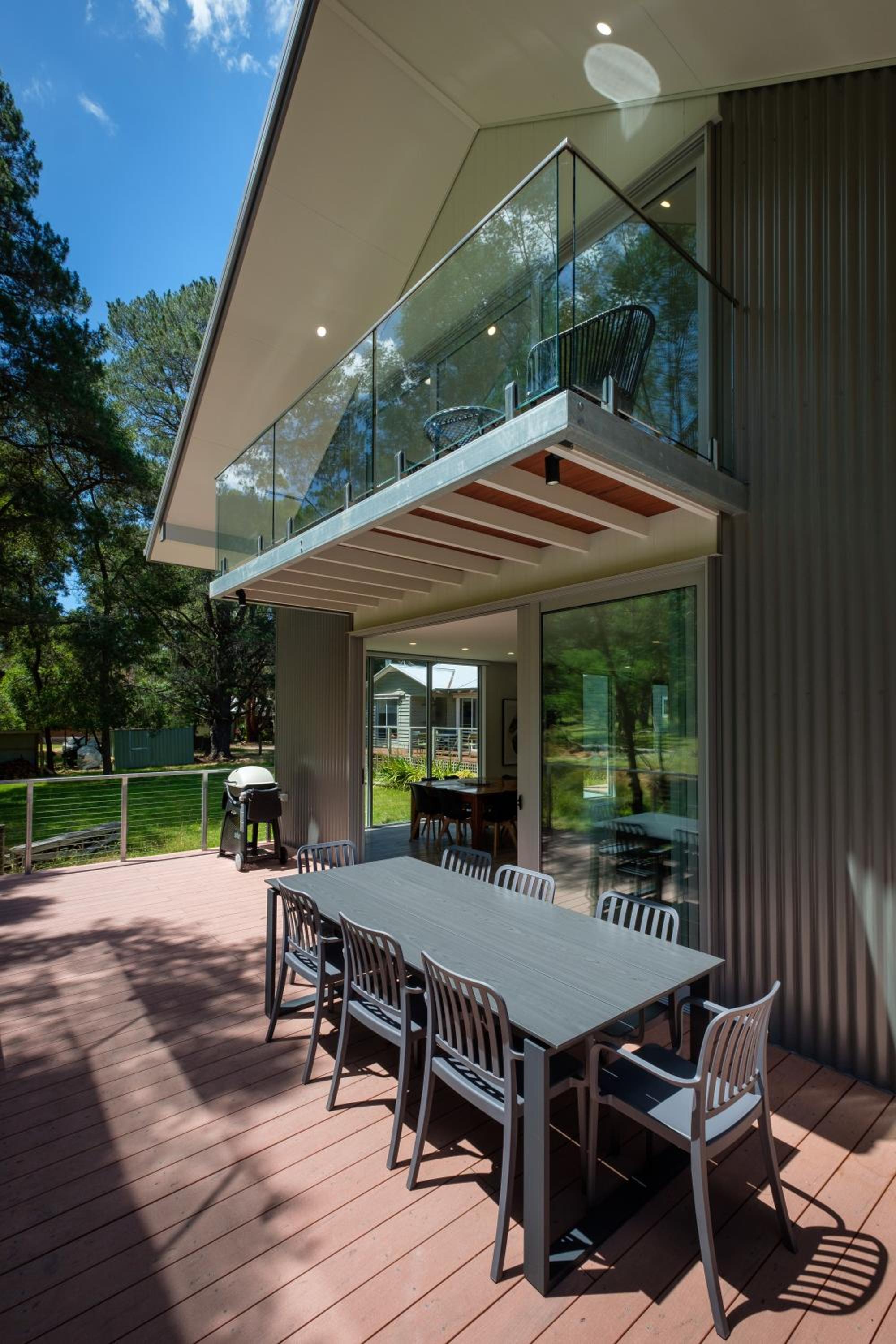 Serenity HG4 4Br 3&half Ba with Absolute National Park Frontage