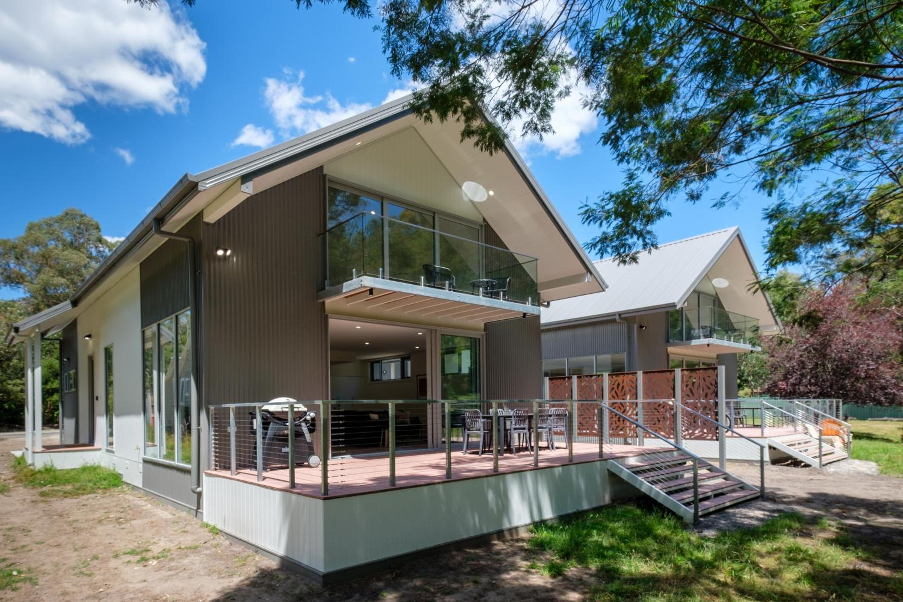Serenity HG4 4Br 3&half Ba with Absolute National Park Frontage