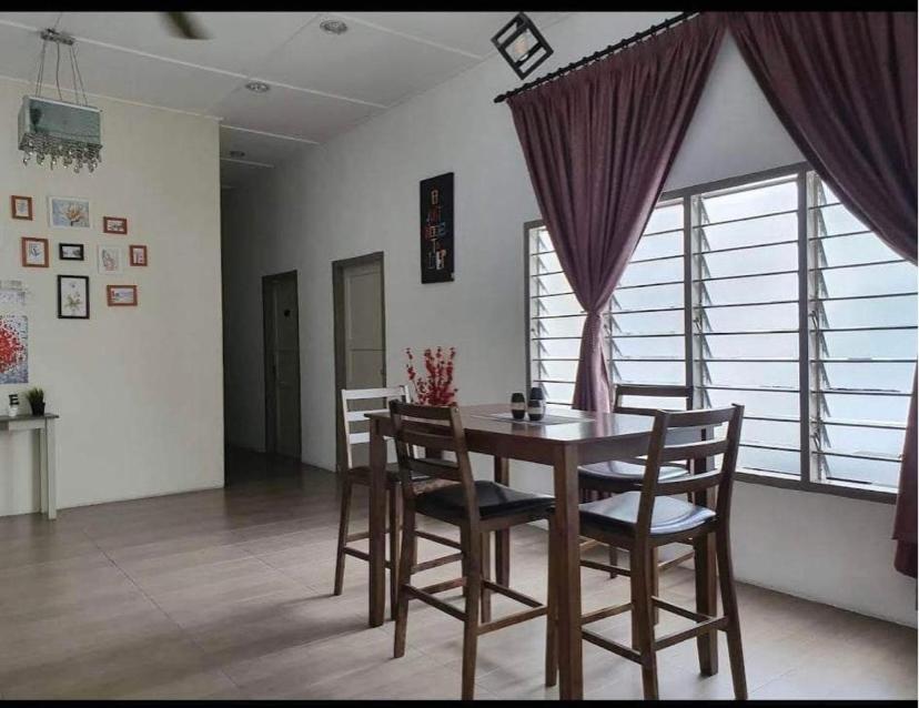 Raintown inn taiping