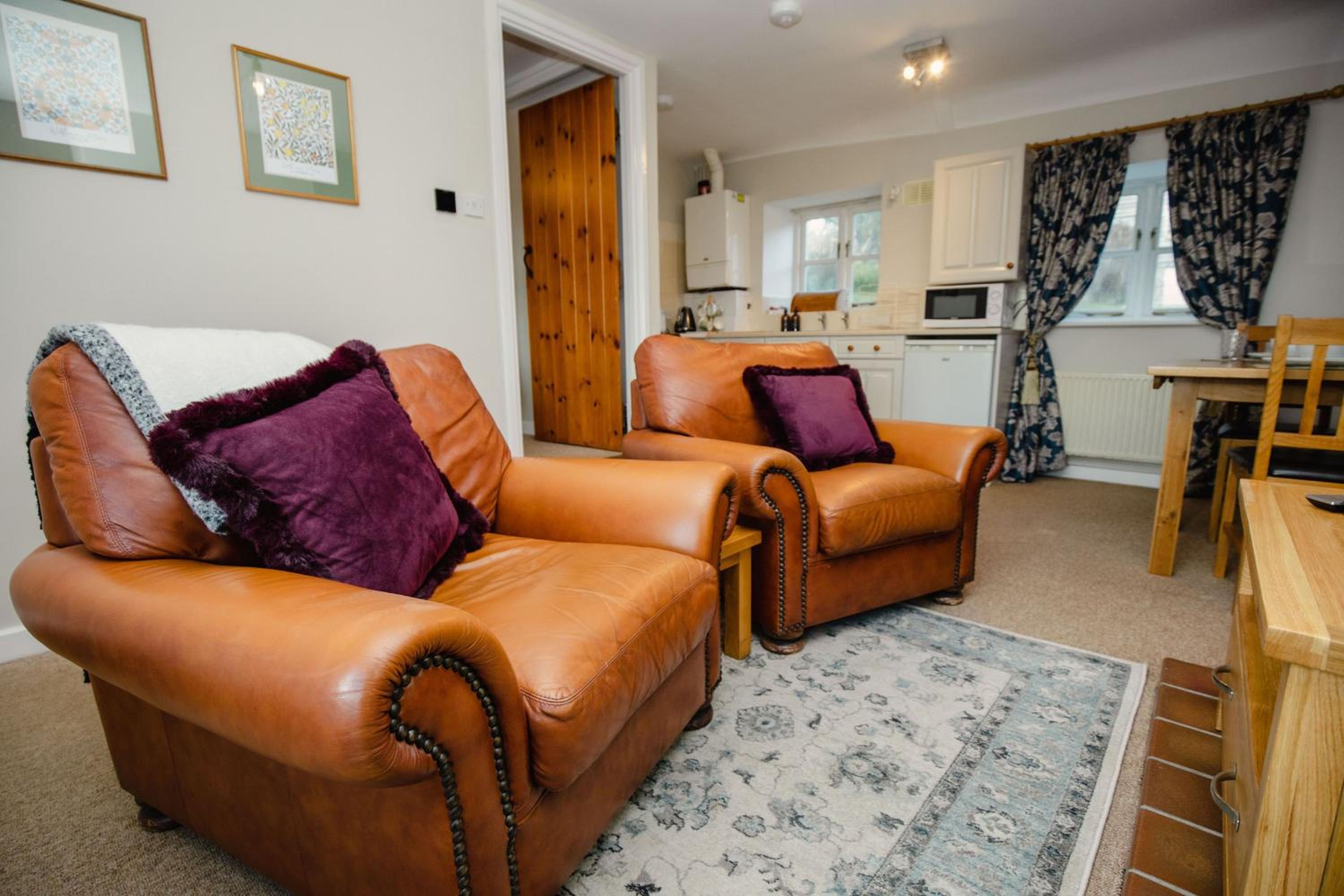 Milkmaids Cottage - Rudge Farm Cottages